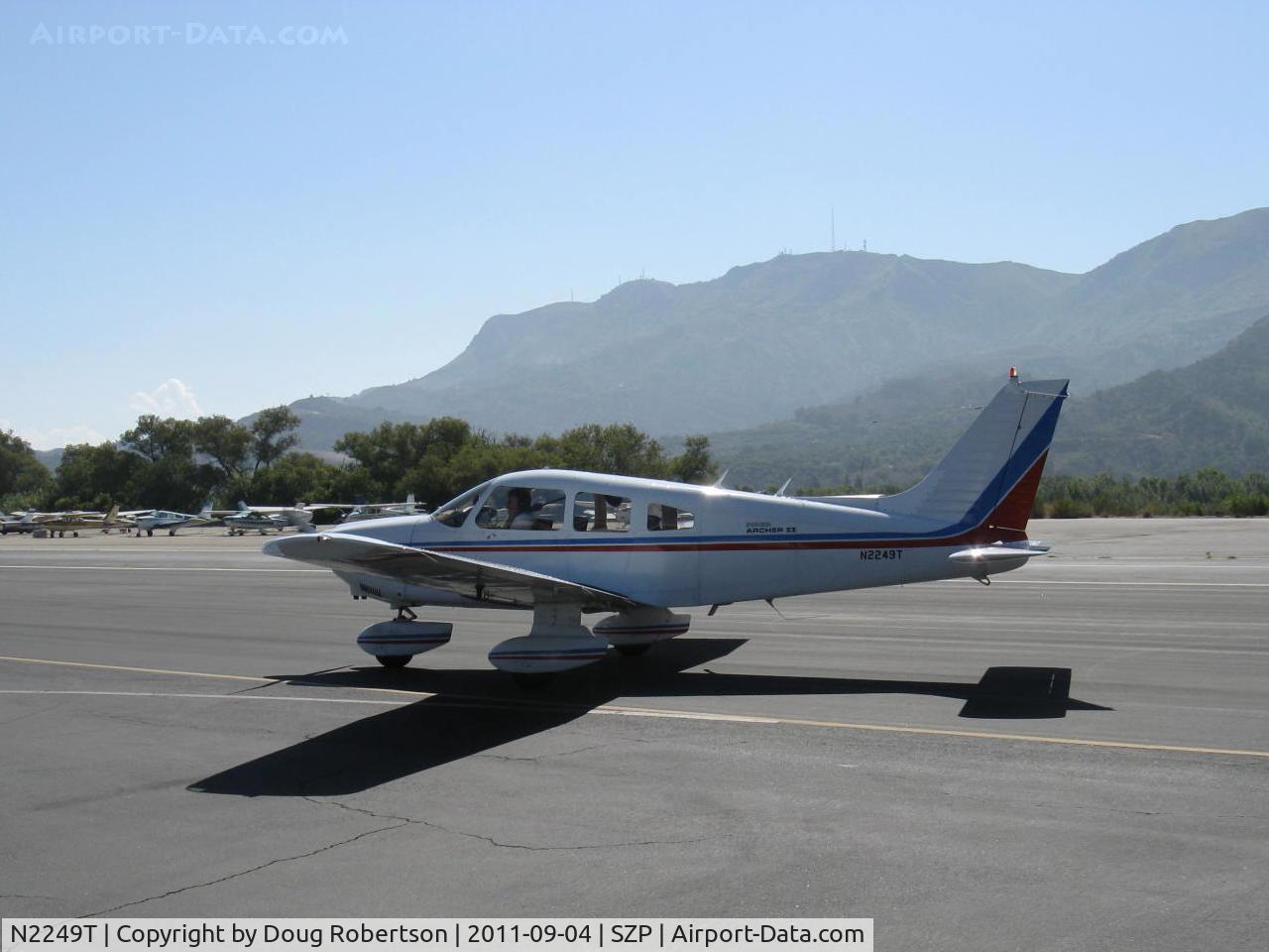 N2249T, 1979 Piper PA-28-181 Archer II C/N 28-7990318, 1979 Piper PA-28-181 ARCHER II, Lycoming O&VO-360 180 Hp, taxi