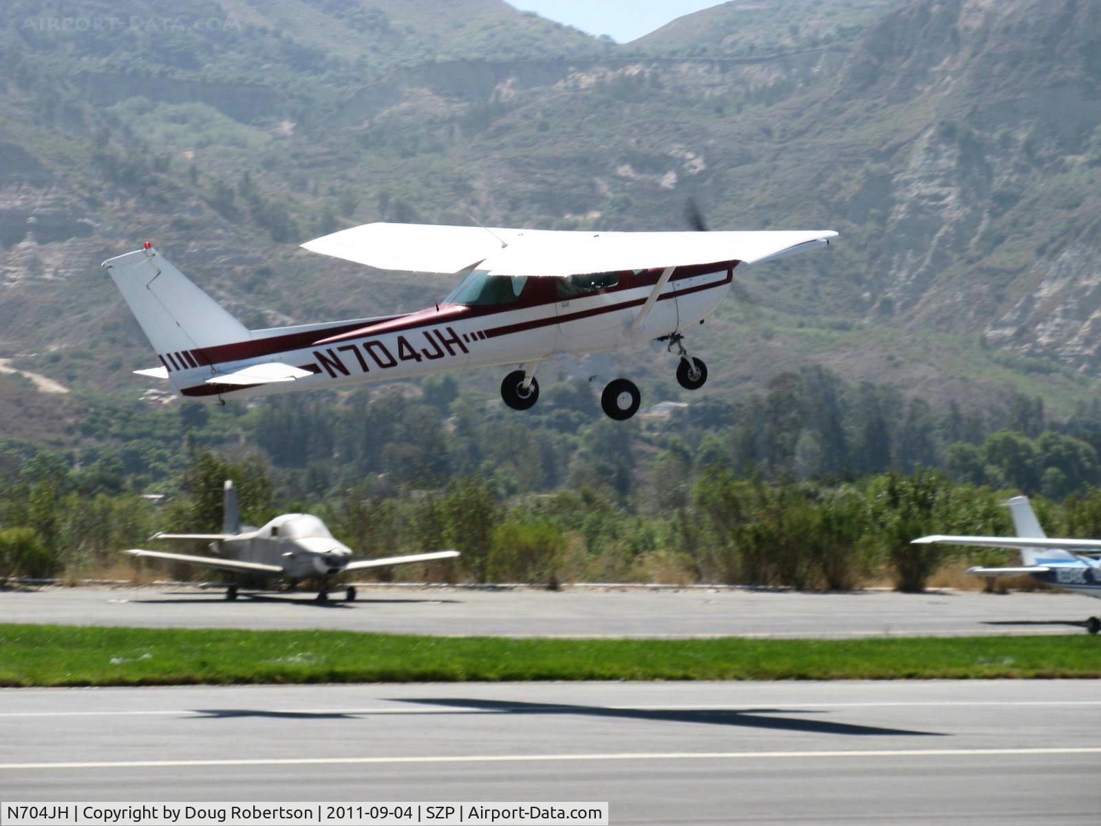 N704JH, 1976 Cessna 150M C/N 15078644, 1976 Cessna 150M, Lycoming O-200 100 Hp, takeoff climb Rwy 22