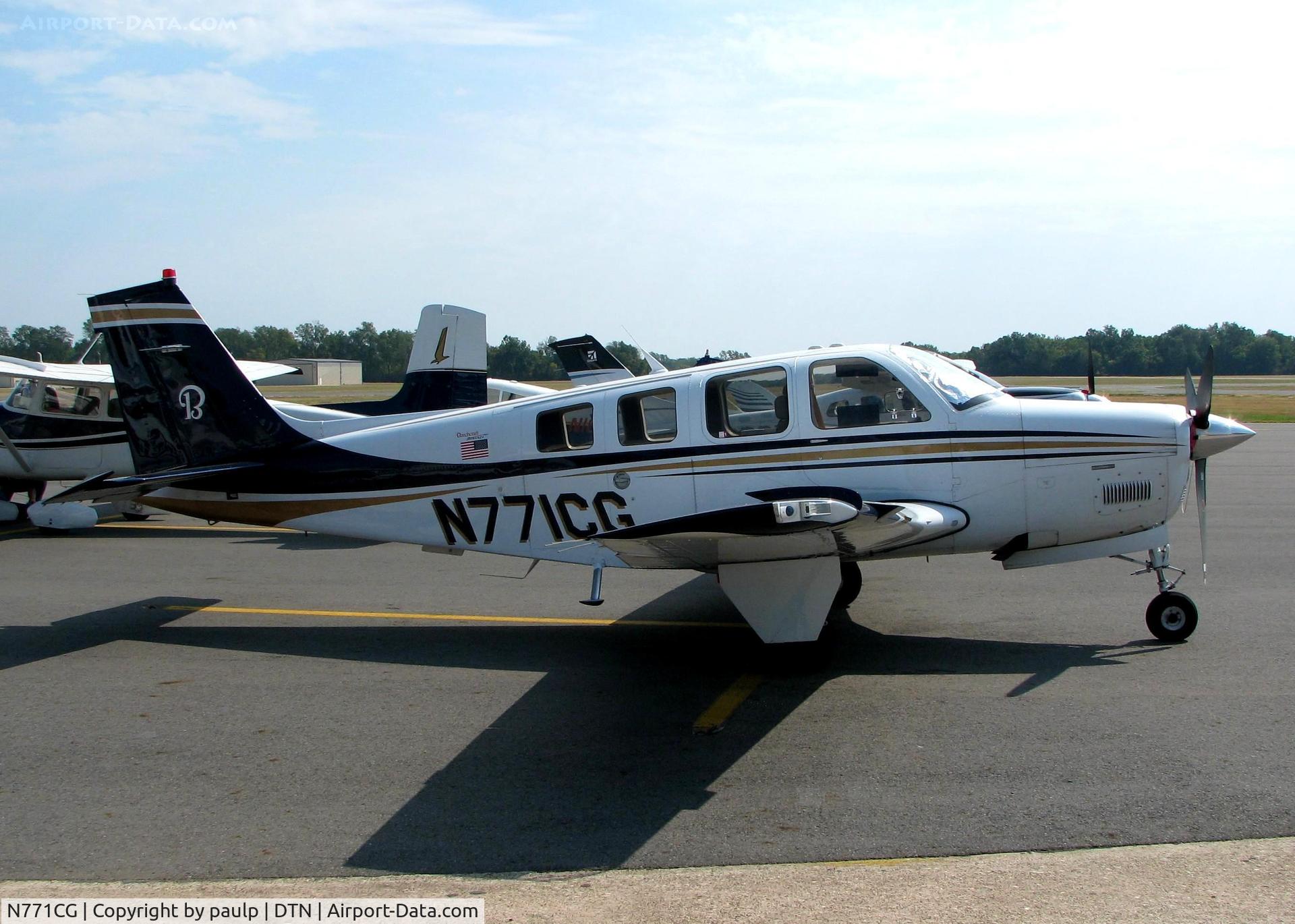 N771CG, Raytheon Aircraft Company G36 C/N E-3672, At Downtown Shreveport.