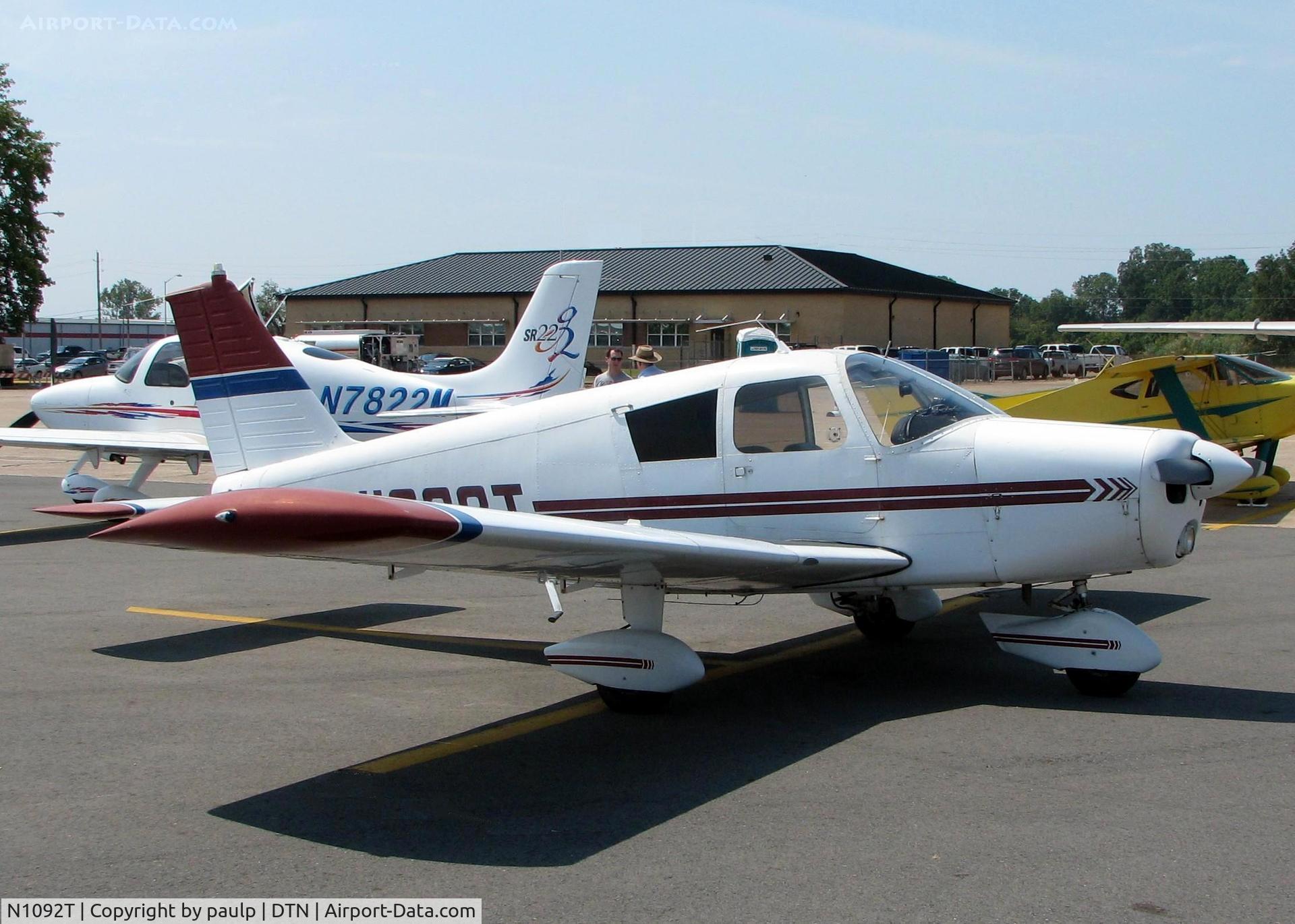 N1092T, 1969 Piper PA-28-140 Cherokee C/N 28-25565, At Downtown Shreveport.