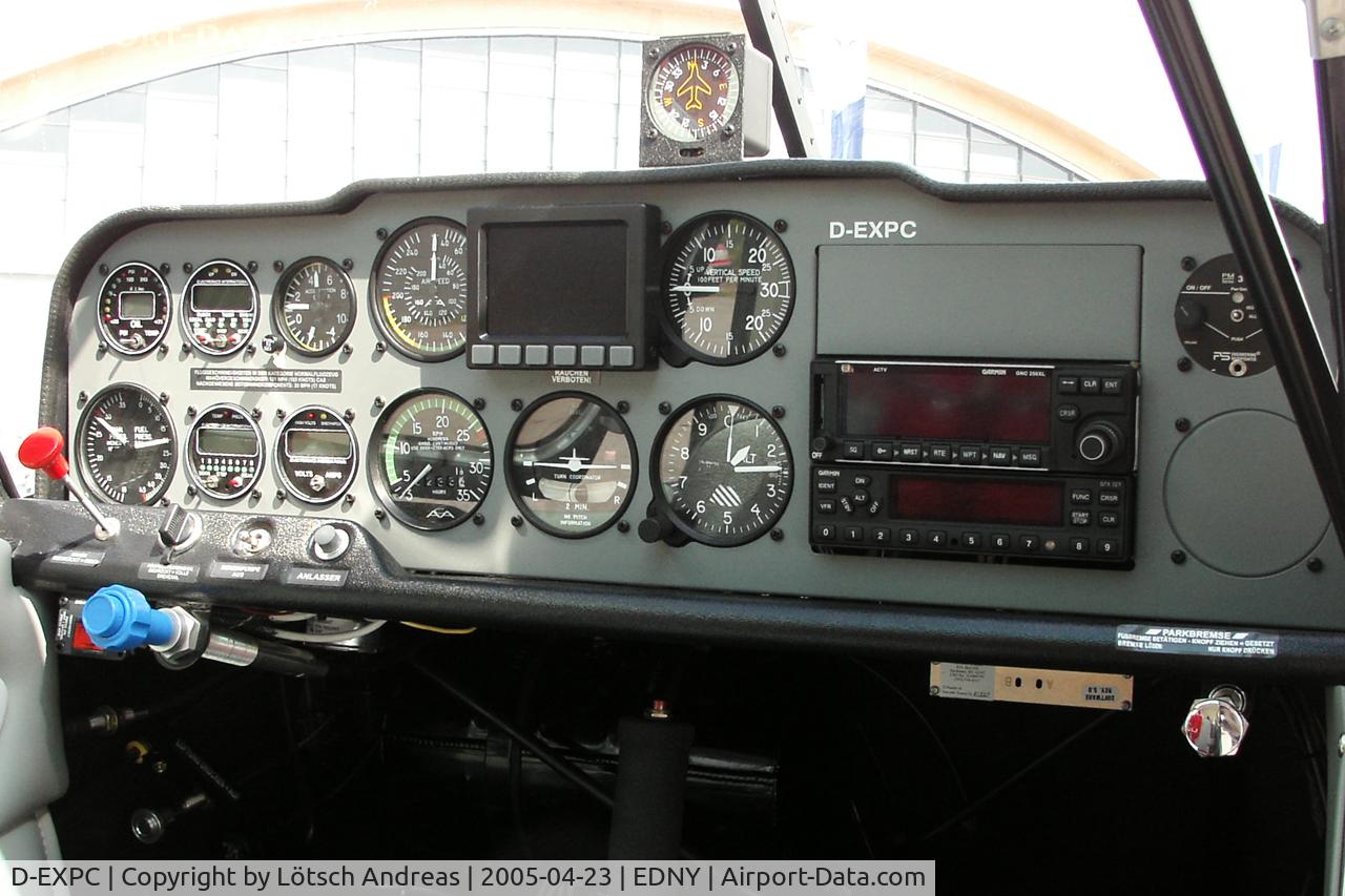 D-EXPC, Bellanca 8KCAB Super Decathlon C/N 956-2004, Pilots place