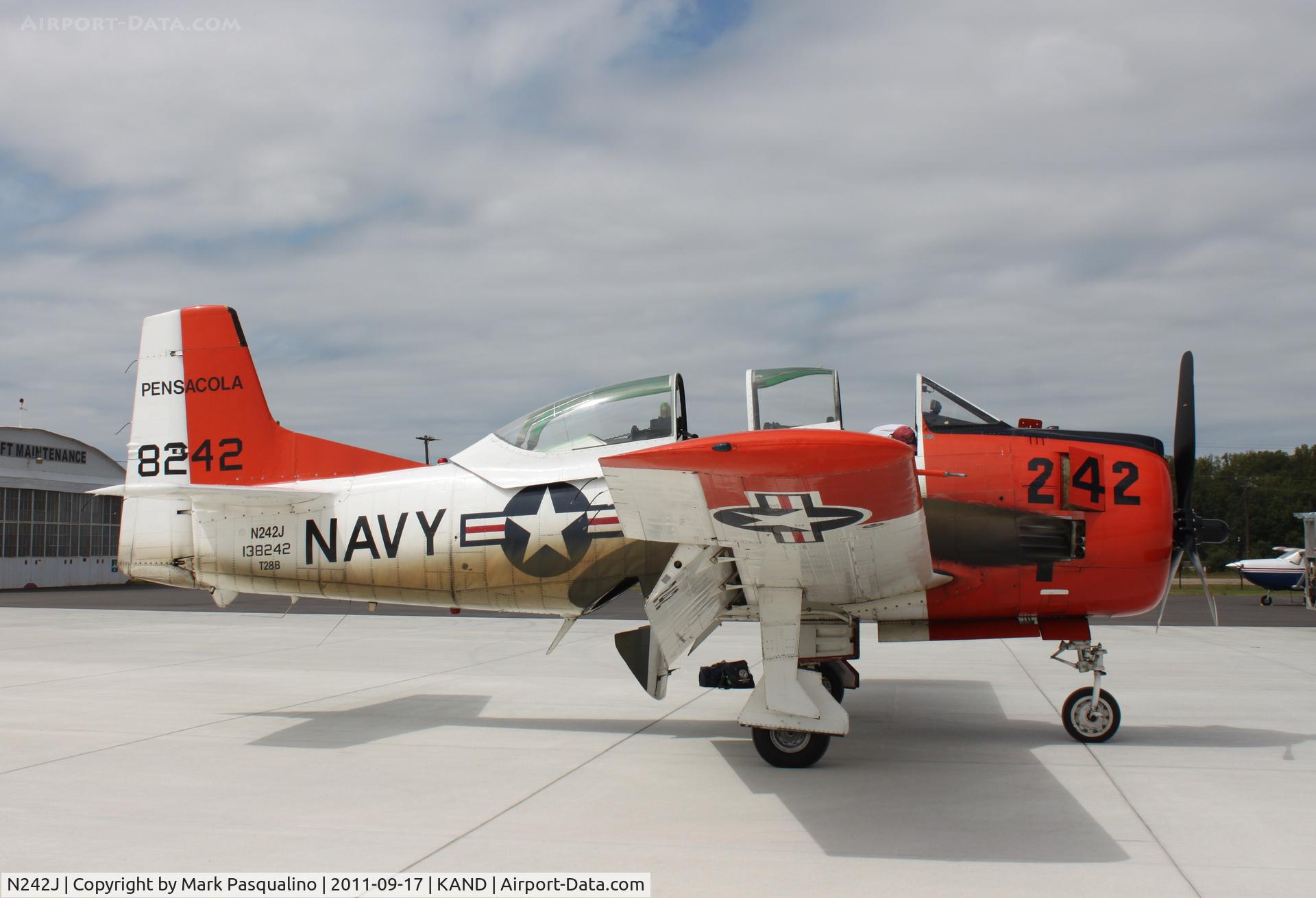 N242J, 1952 North American T-28B Trojan C/N 200-313 (138242), North American T-28B