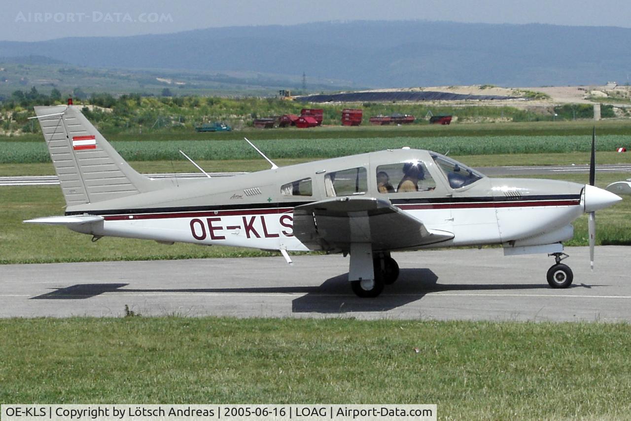 OE-KLS, Piper PA-28R-201T Cherokee Arrow III C/N 2803009, Krems / Langenlois