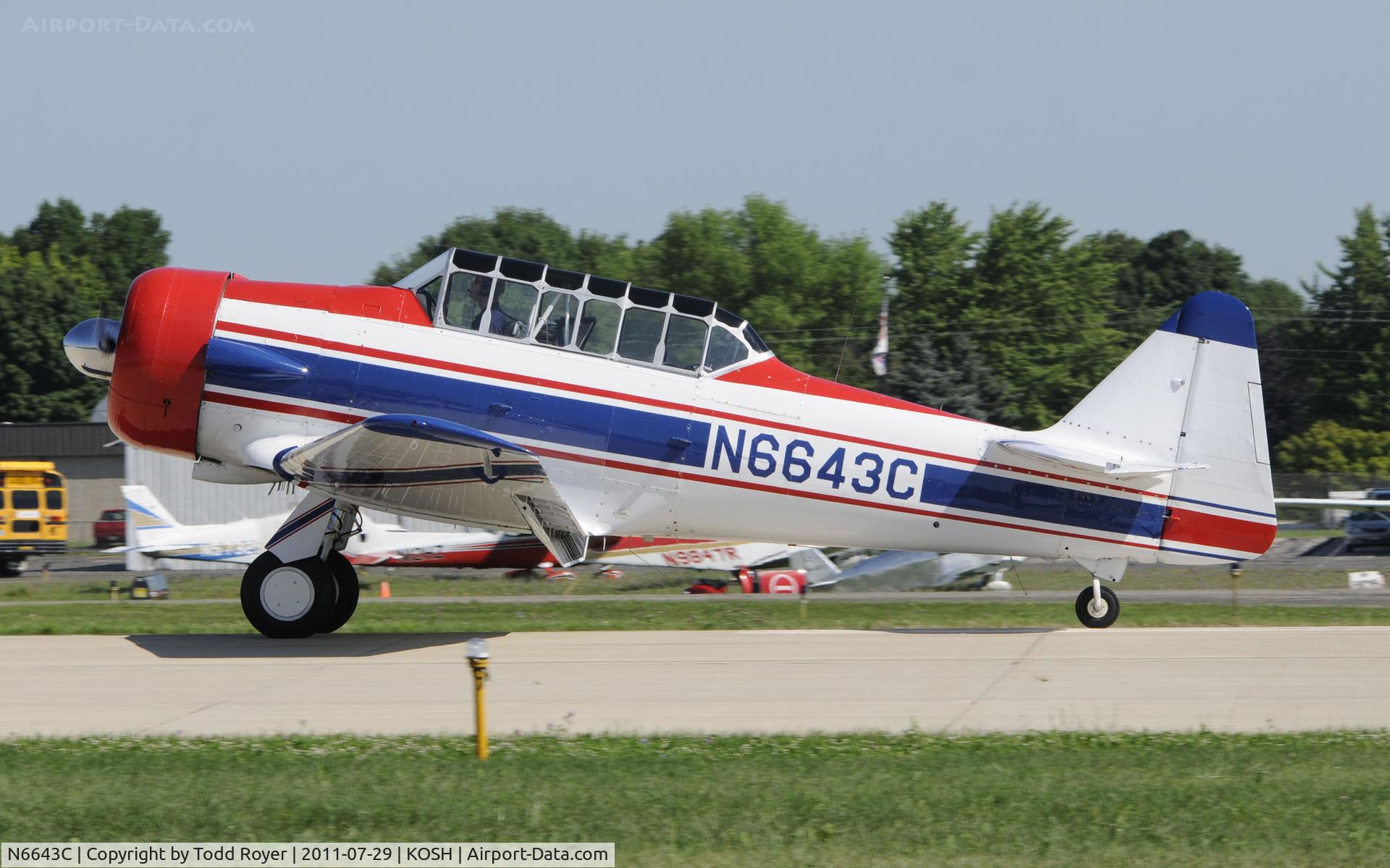 N6643C, North American AT-6D C/N 90672, AIRVENTURE 2011
