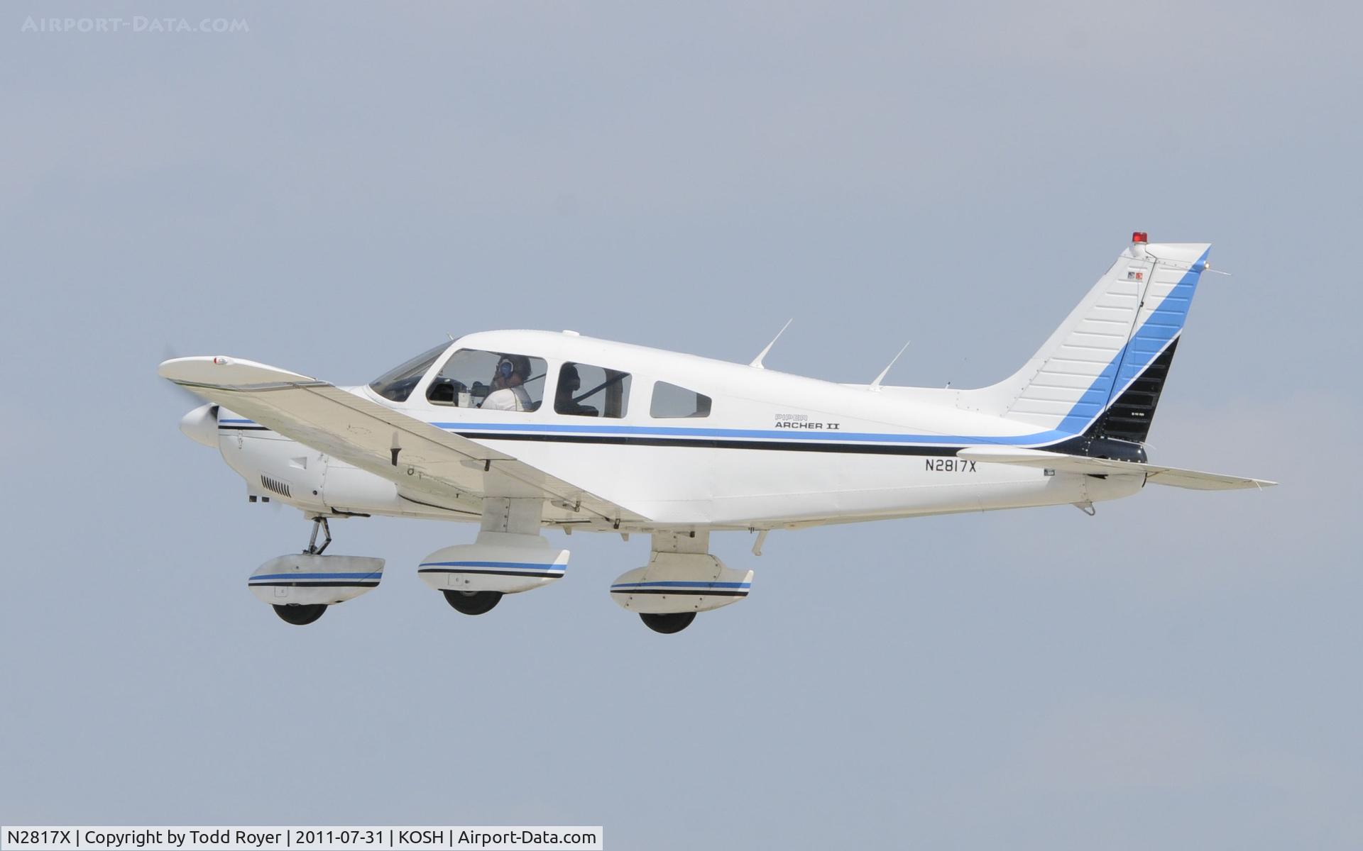 N2817X, 1979 Piper PA-28-181 Archer II C/N 28-7990457, AIRVENTURE 2011