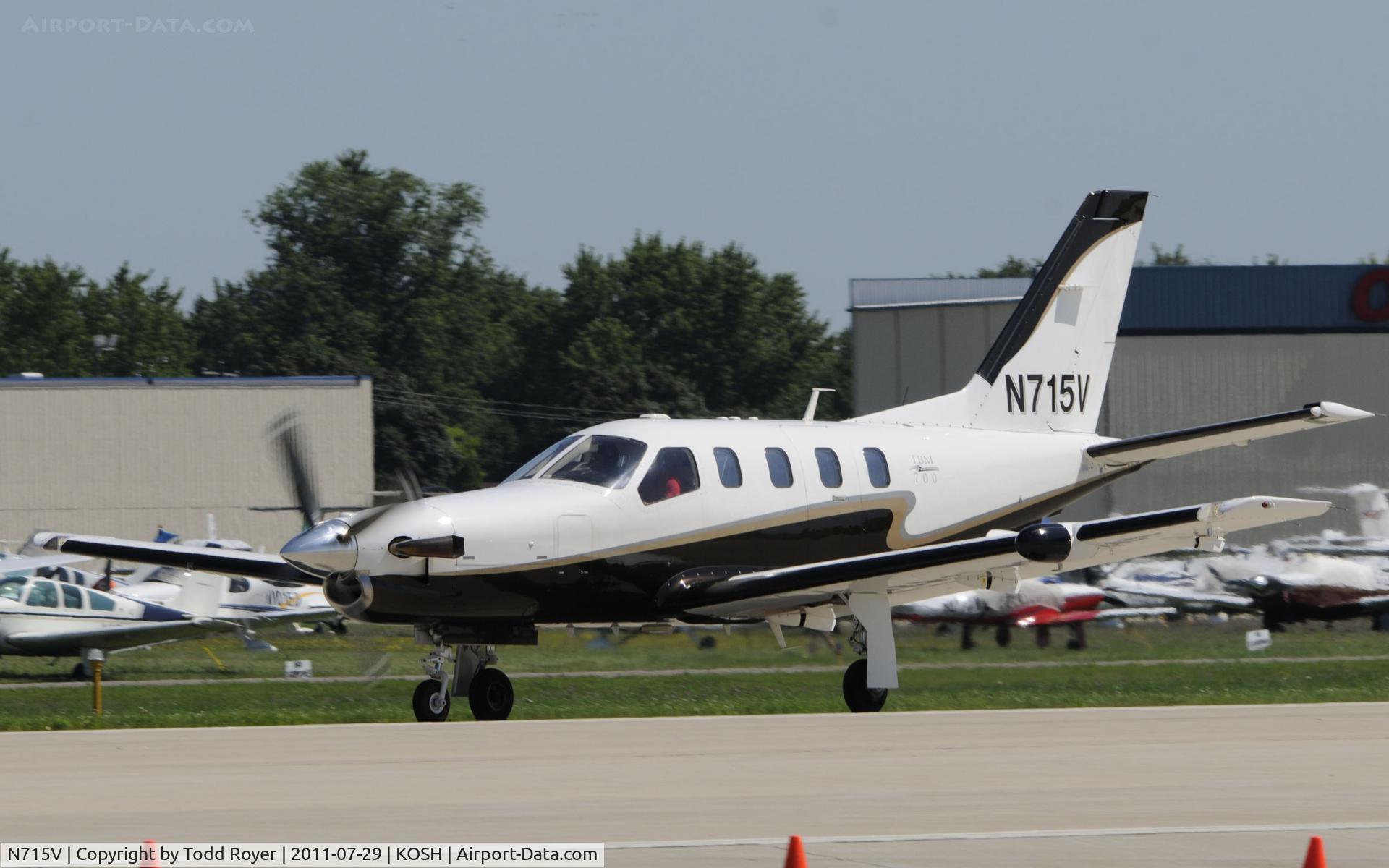 N715V, 1995 Socata TBM-700 C/N 108, AIRVENTURE 2011