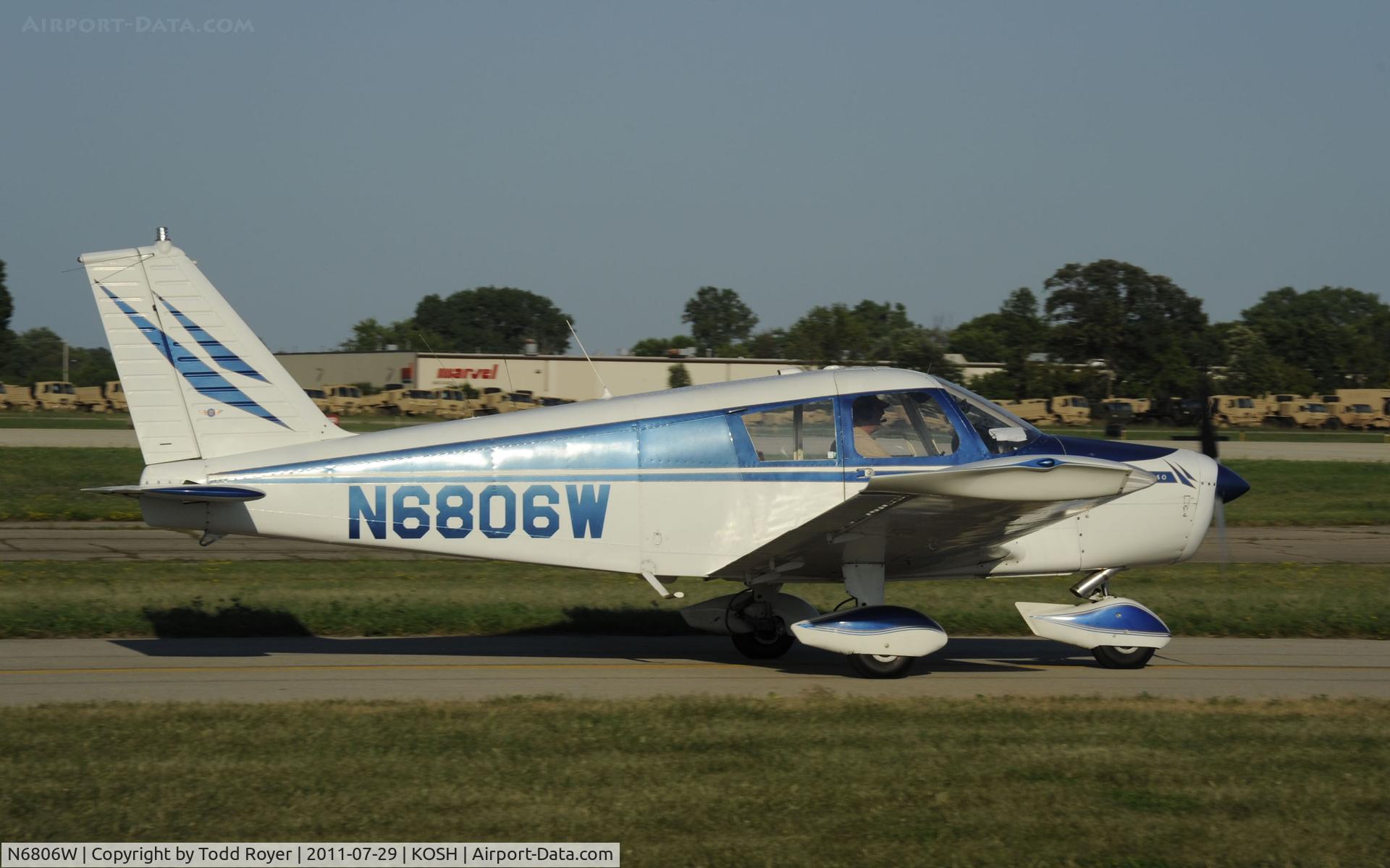 N6806W, 1965 Piper PA-28-140 Cherokee C/N 28-20941, AIRVENTURE 2011