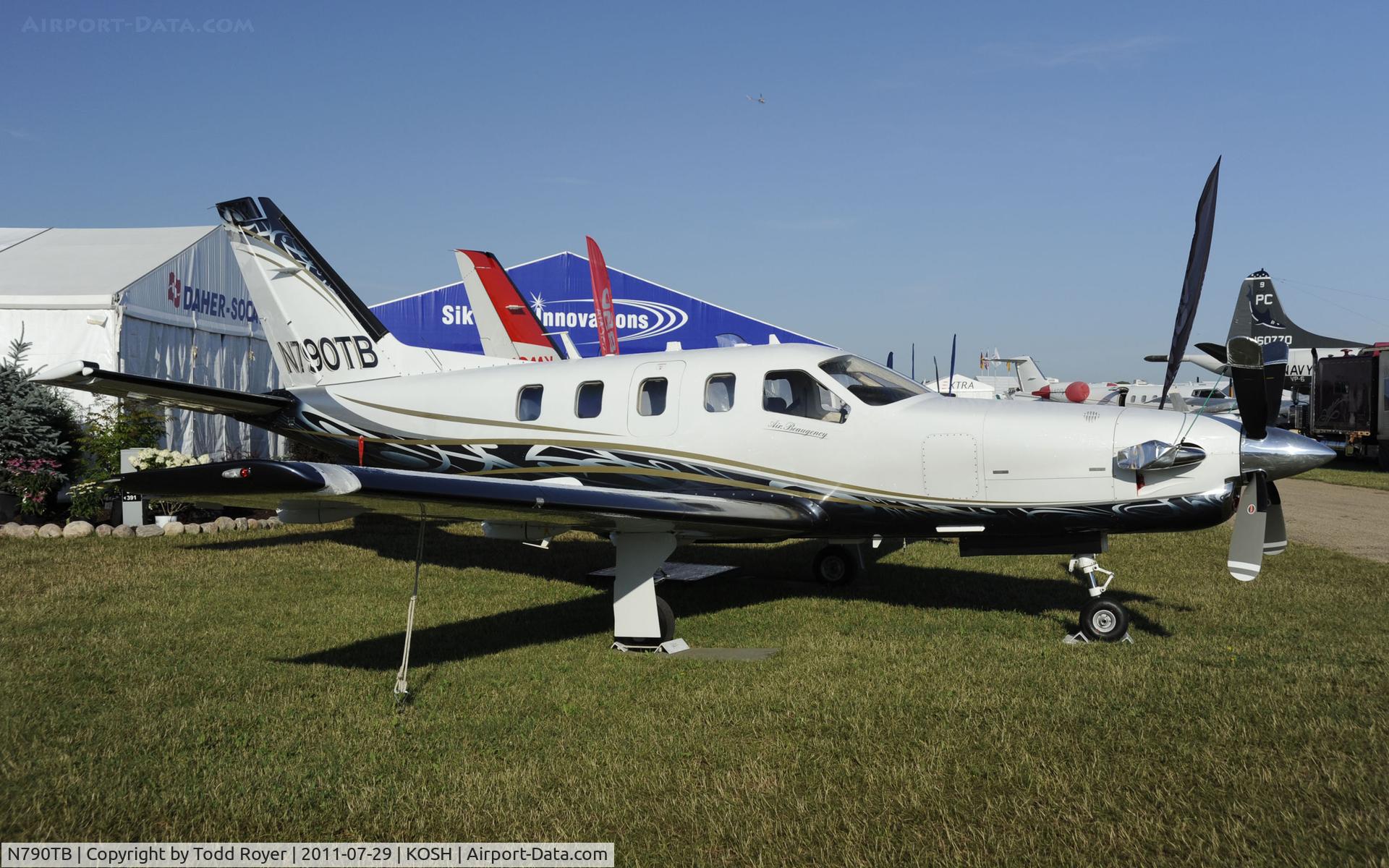 N790TB, 1999 Socata TBM-700 C/N 148, AIRVENTURE 2011