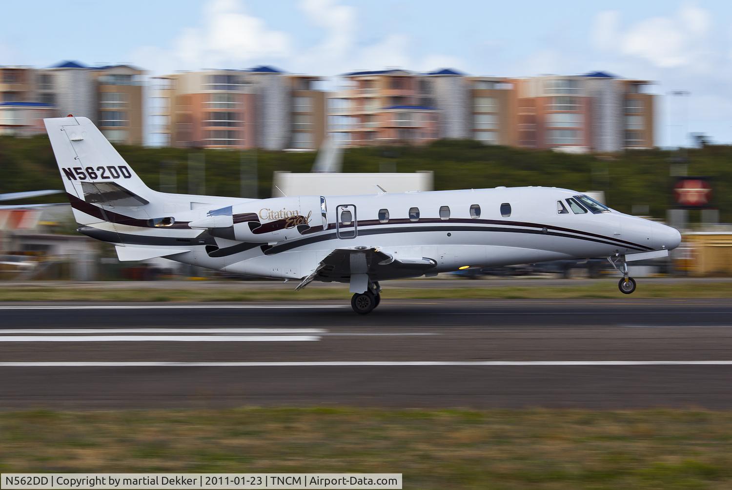 N562DD, 2000 Cessna 560XL C/N 560-5108, landing at sxm