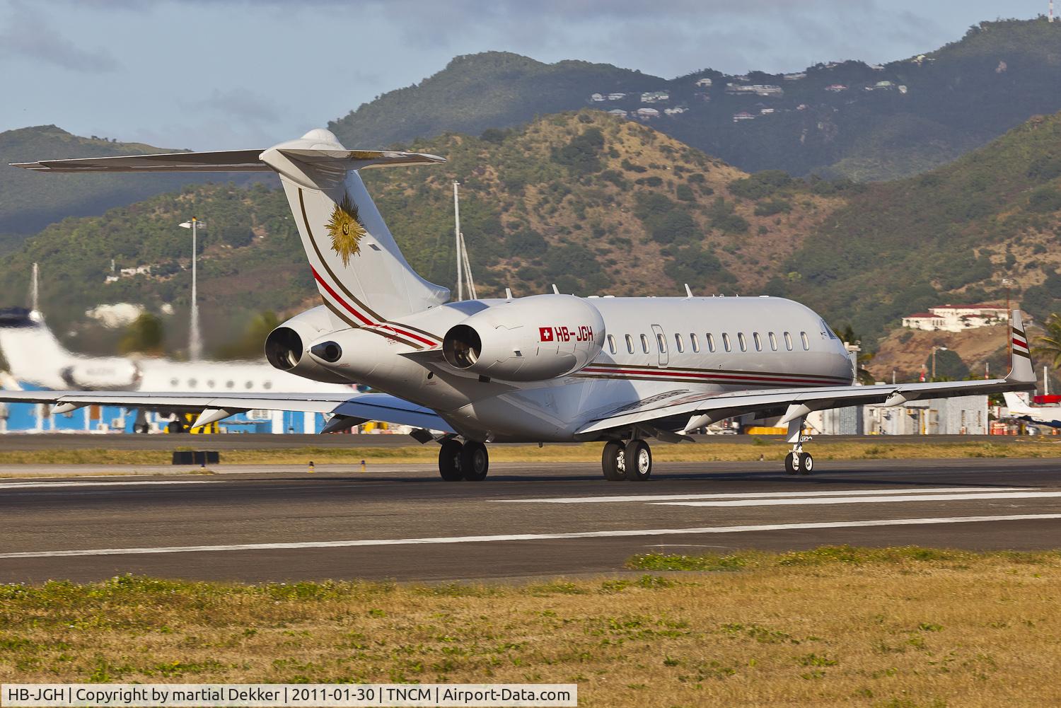 HB-JGH, 2009 Bombardier BD-700-1A10 Global Express XRS C/N 9320, take off