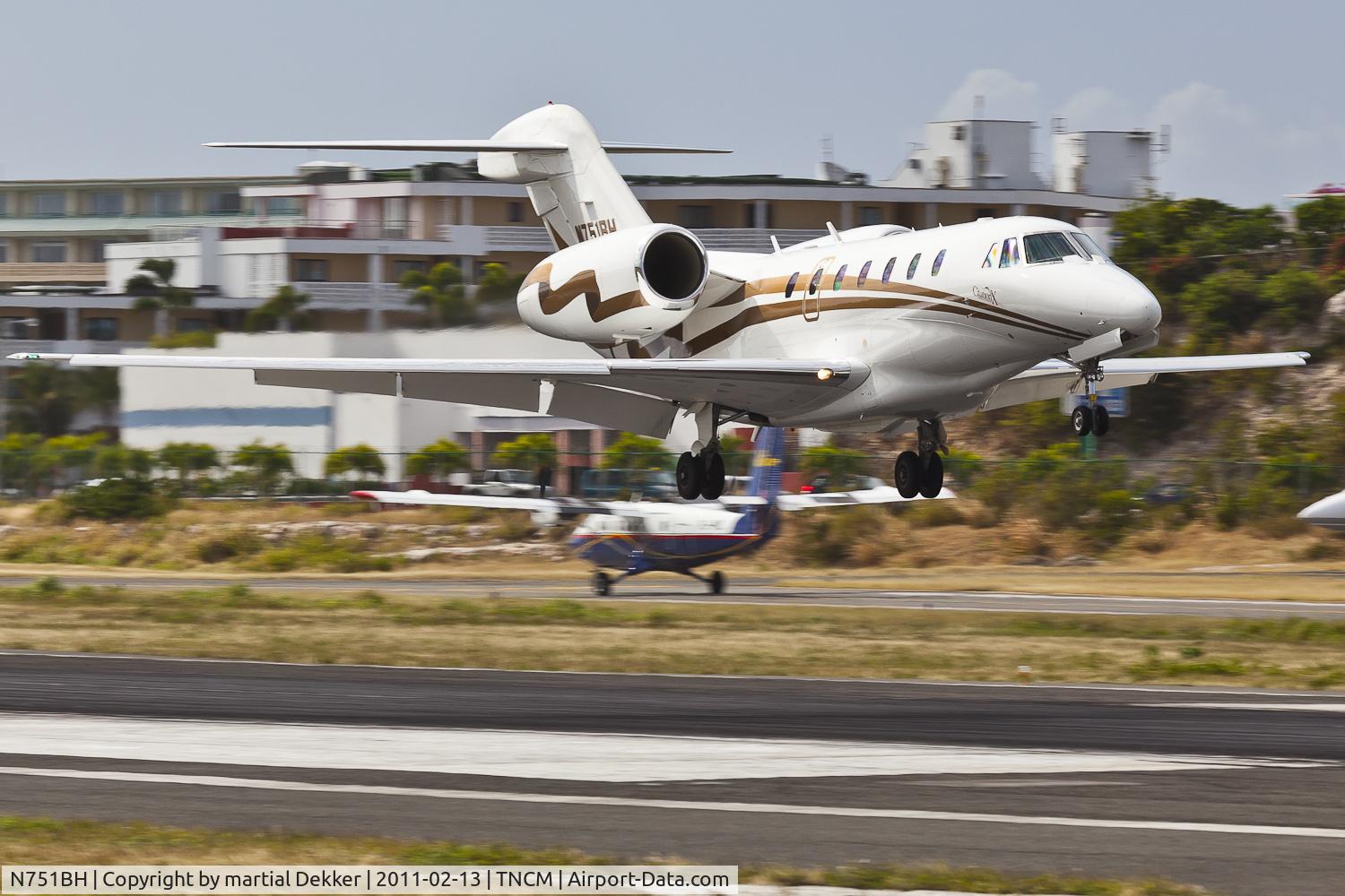 N751BH, 1998 Cessna 750 Citation X Citation X C/N 750-0059, landing at sxm