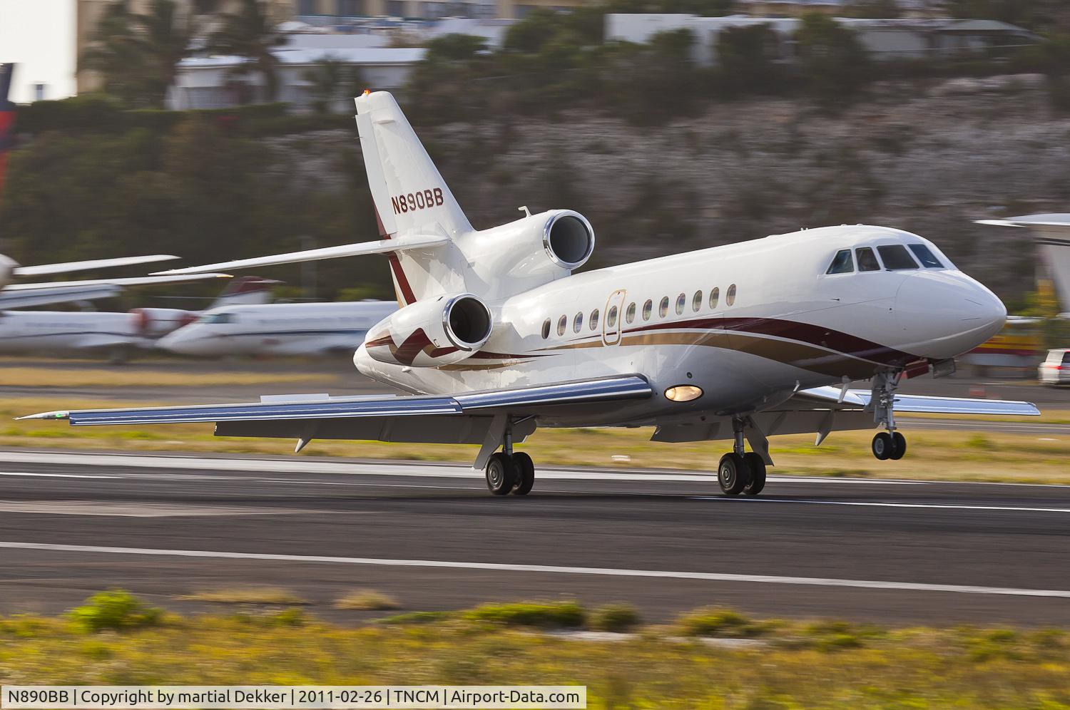 N890BB, 2007 Dassault Falcon 900EX C/N 611, landing at sxm