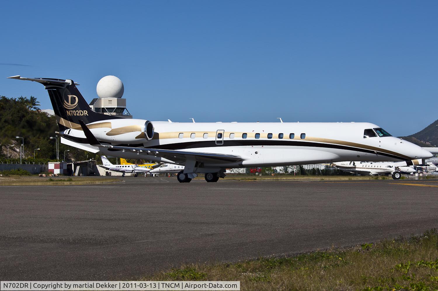 N702DR, 2005 Embraer EMB-135BJ Legacy C/N 14500925, take off