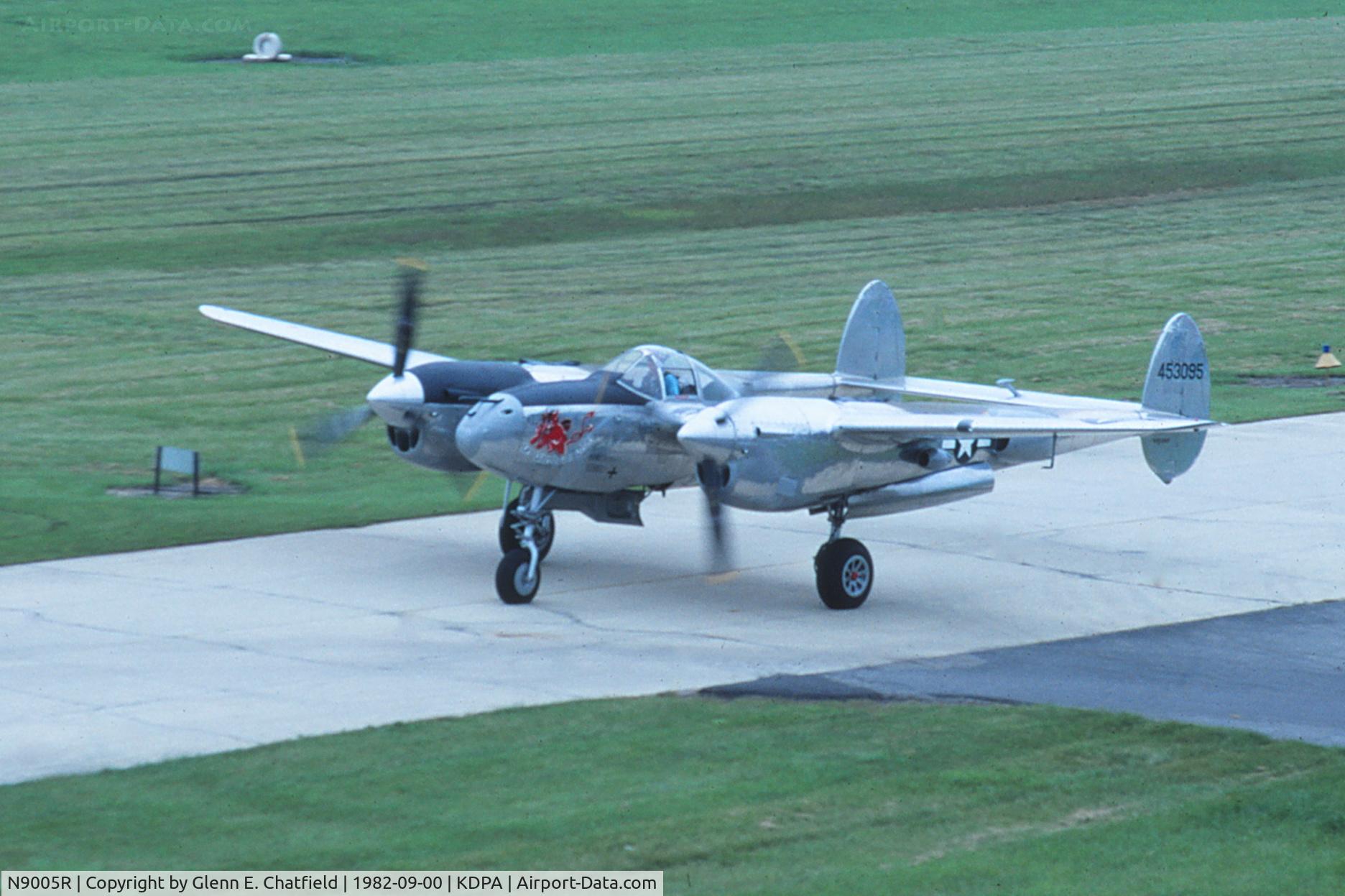 N9005R, 1944 Lockheed P-38M C/N 44-53095, Taxiing by the control tower after landing