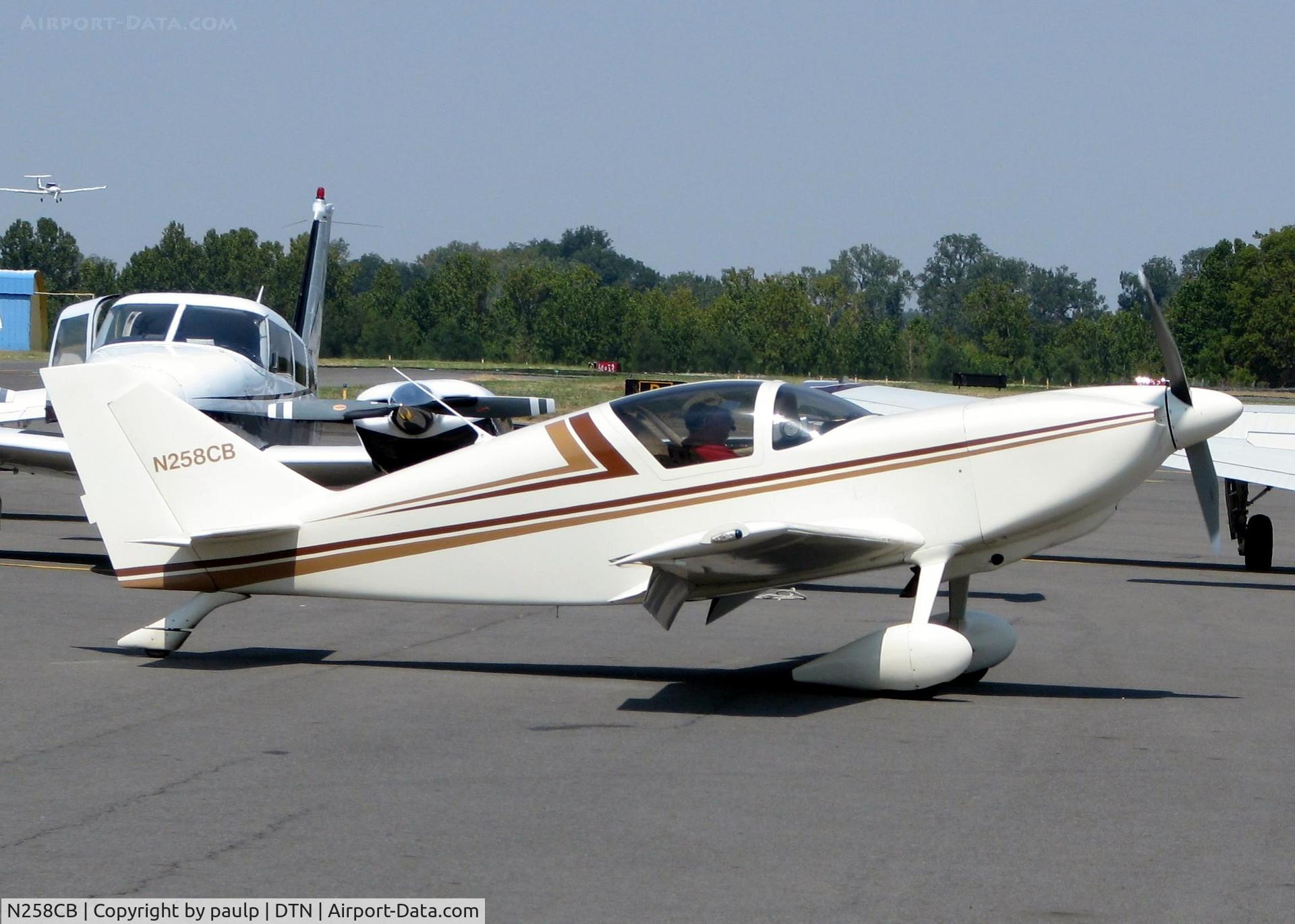 N258CB, 1986 Stoddard-Hamilton GLASAIR C/N 258, At Downtown Shreveport.