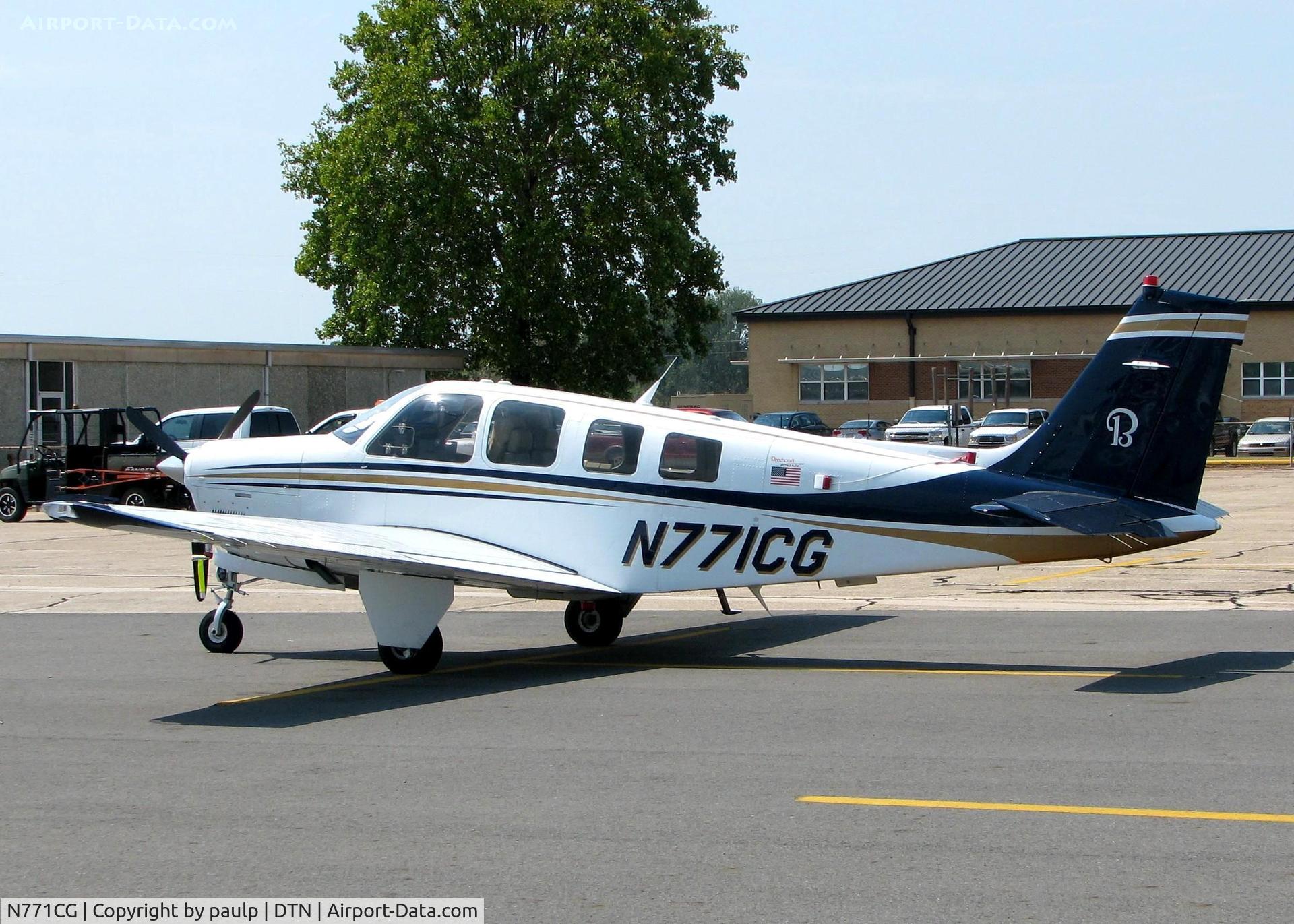 N771CG, Raytheon Aircraft Company G36 C/N E-3672, At Downtown Shreveport.