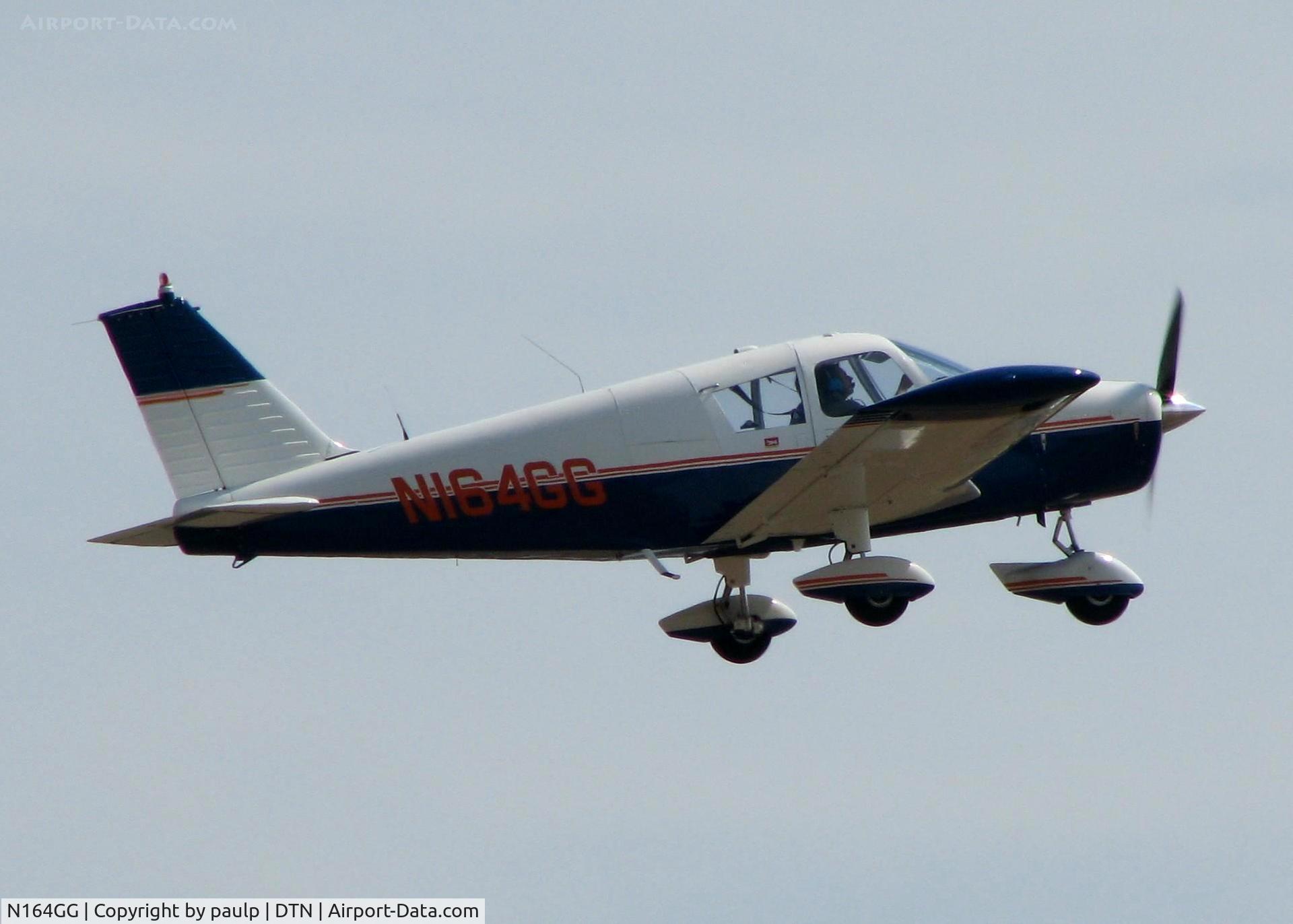 N164GG, 1964 Piper PA-28-180 C/N 28-1672, At Downtown Shreveport.