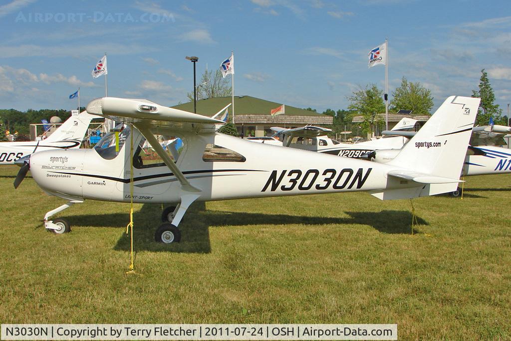 N3030N, Cessna 162 Skycatcher C/N 16200100, At 2011 Oshkosh on Static display