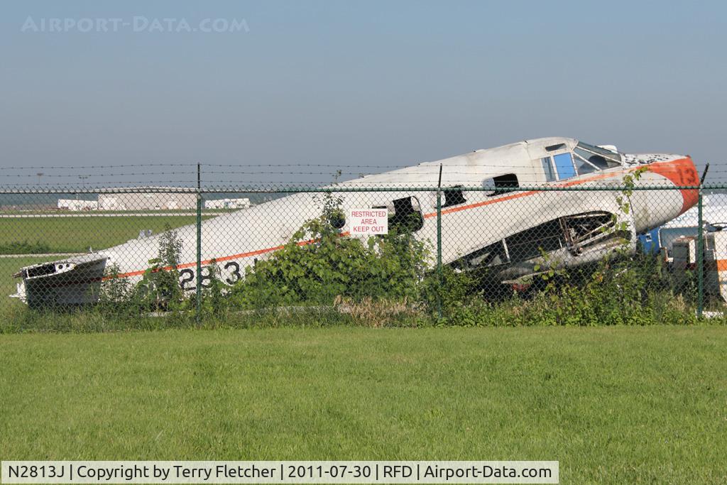 N2813J, 1965 Beech UC-45J Expeditor C/N 51-349 (5826), Stored outside Rockford Aviation College