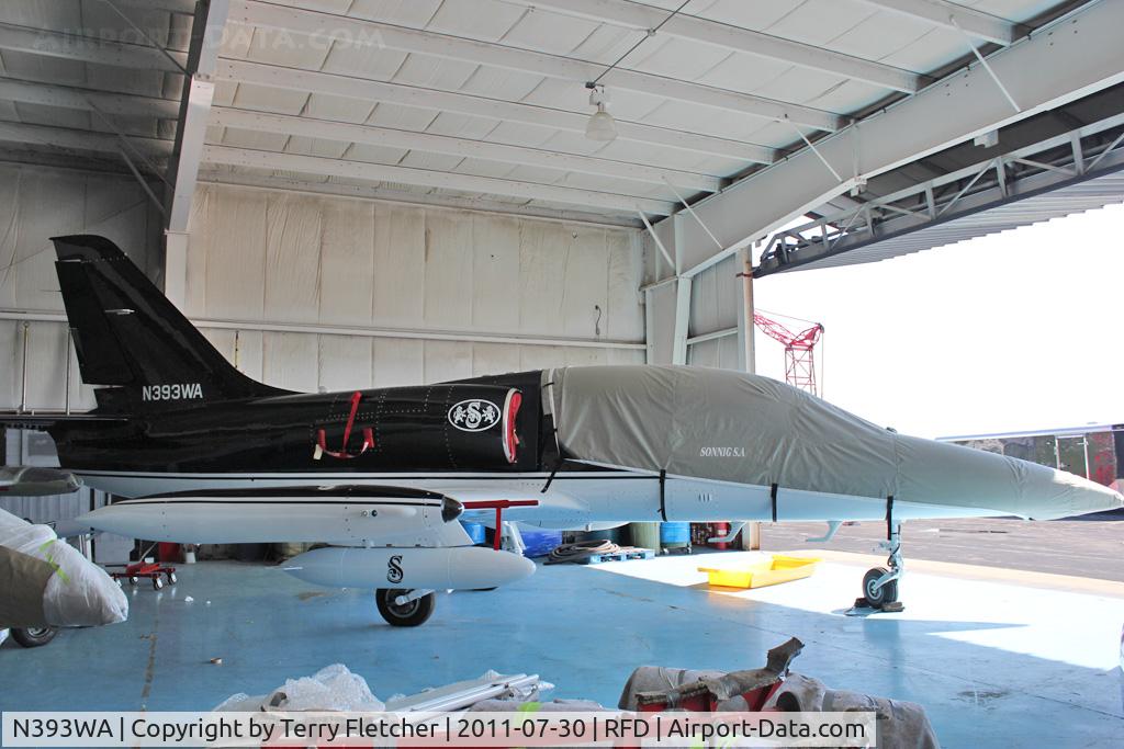 N393WA, 1985 Aero L-39C Albatros C/N 533623, Hangared at rework facility at Rockford airport