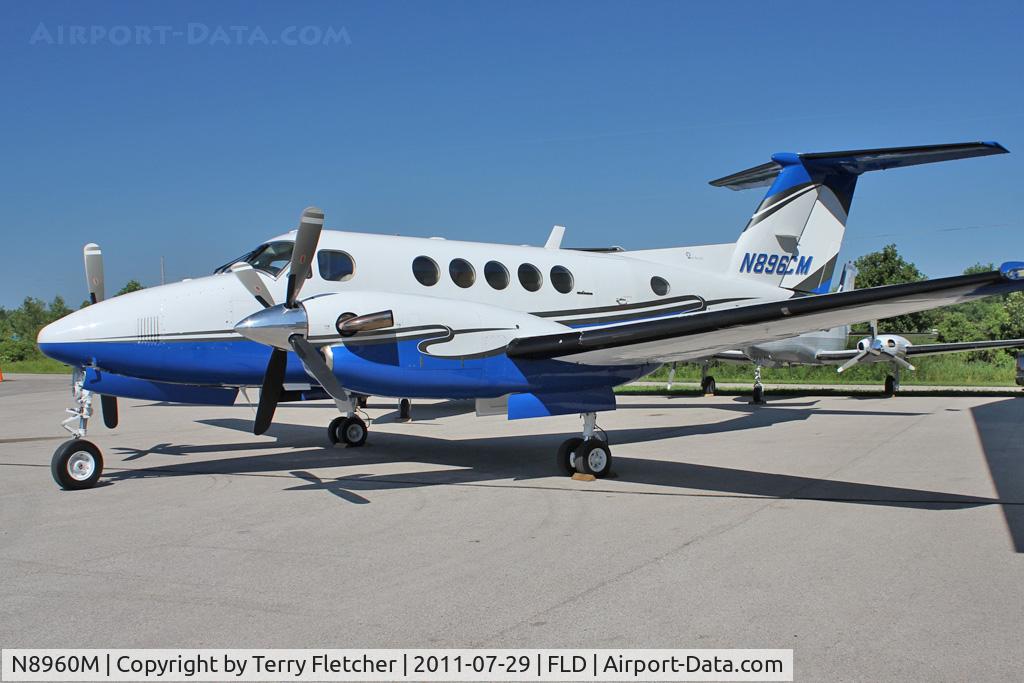 N8960M, 1963 Beech 95-B55 (T42A) Baron C/N TC-559, At Fond Du Lac