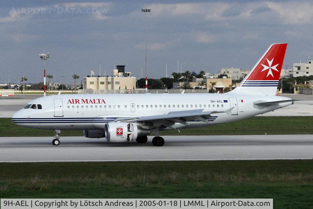 9H-AEL, 2004 Airbus A319-111 C/N 2332, reduces the speed