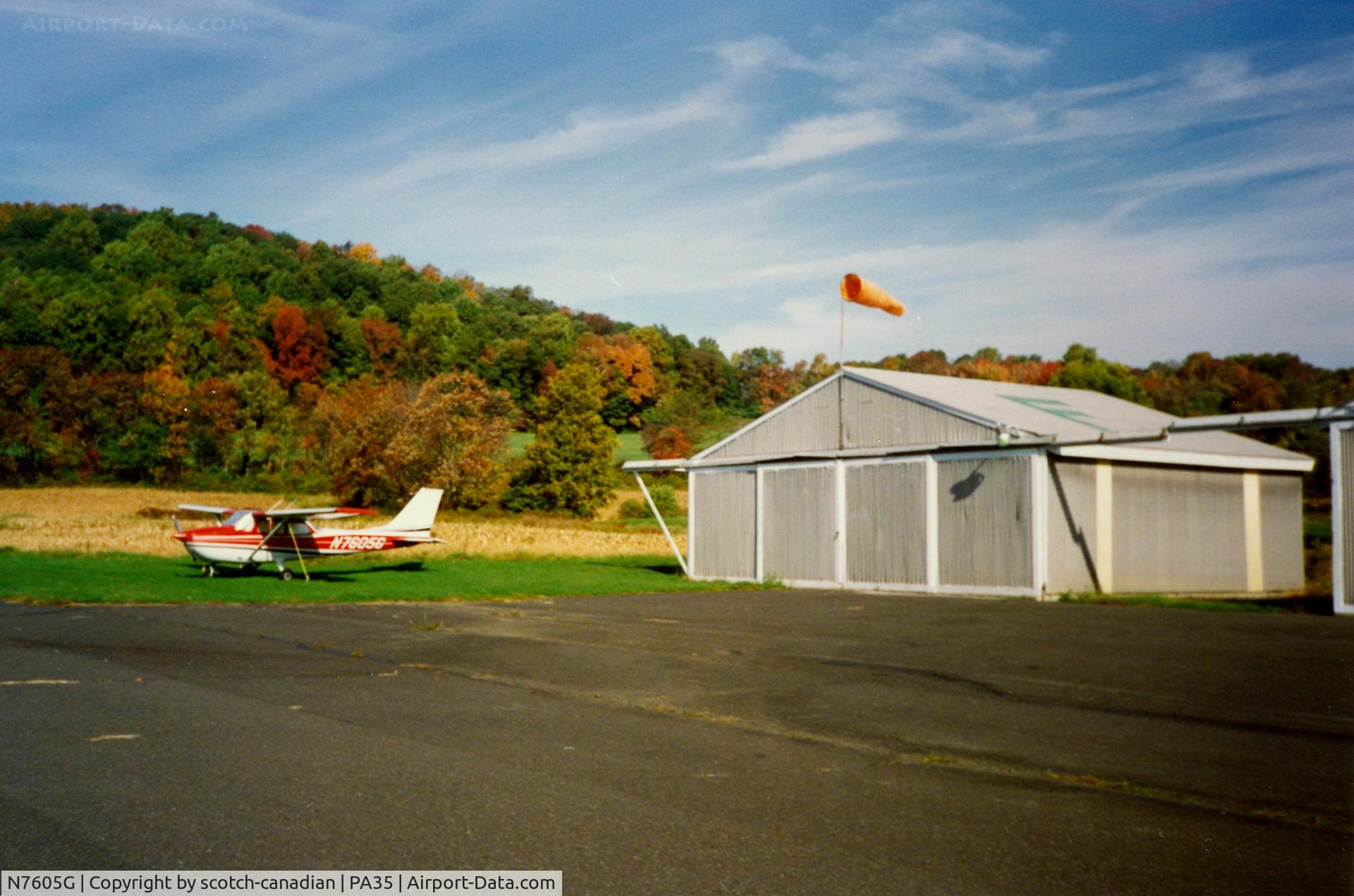 N7605G, 1970 Cessna 172L C/N 17259305, 1970 Cessna 172L N7605G at Bally Spring Farm Airport, Bally PA - October 1991