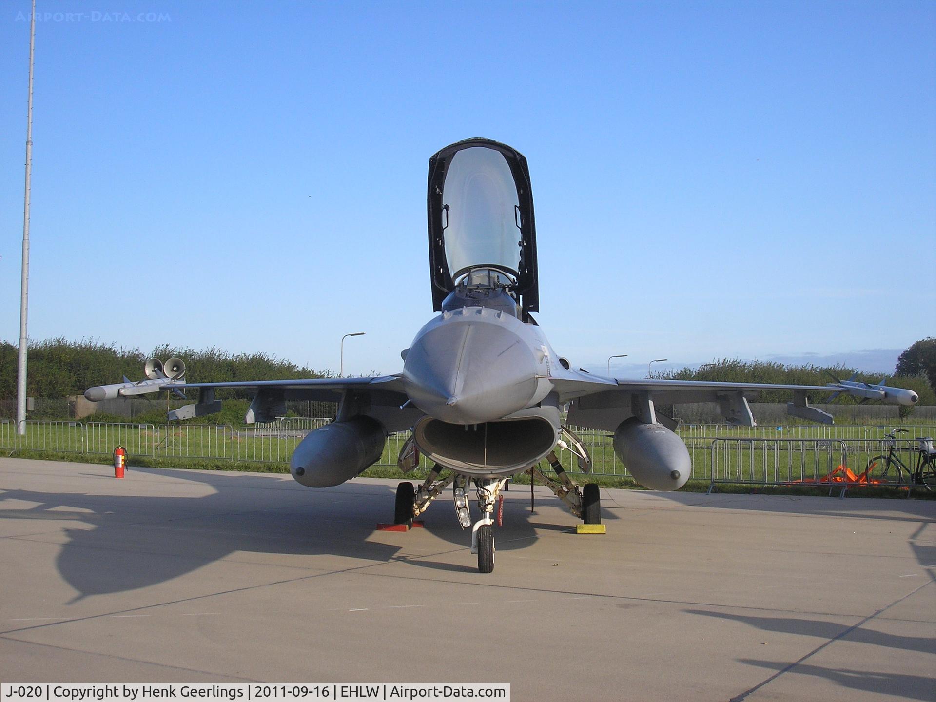 J-020, General Dynamics F-16AM Fighting Falcon C/N 6D-176, Dutch AF ,  Dutch Air Force Open Day at Leeuwarden AFB