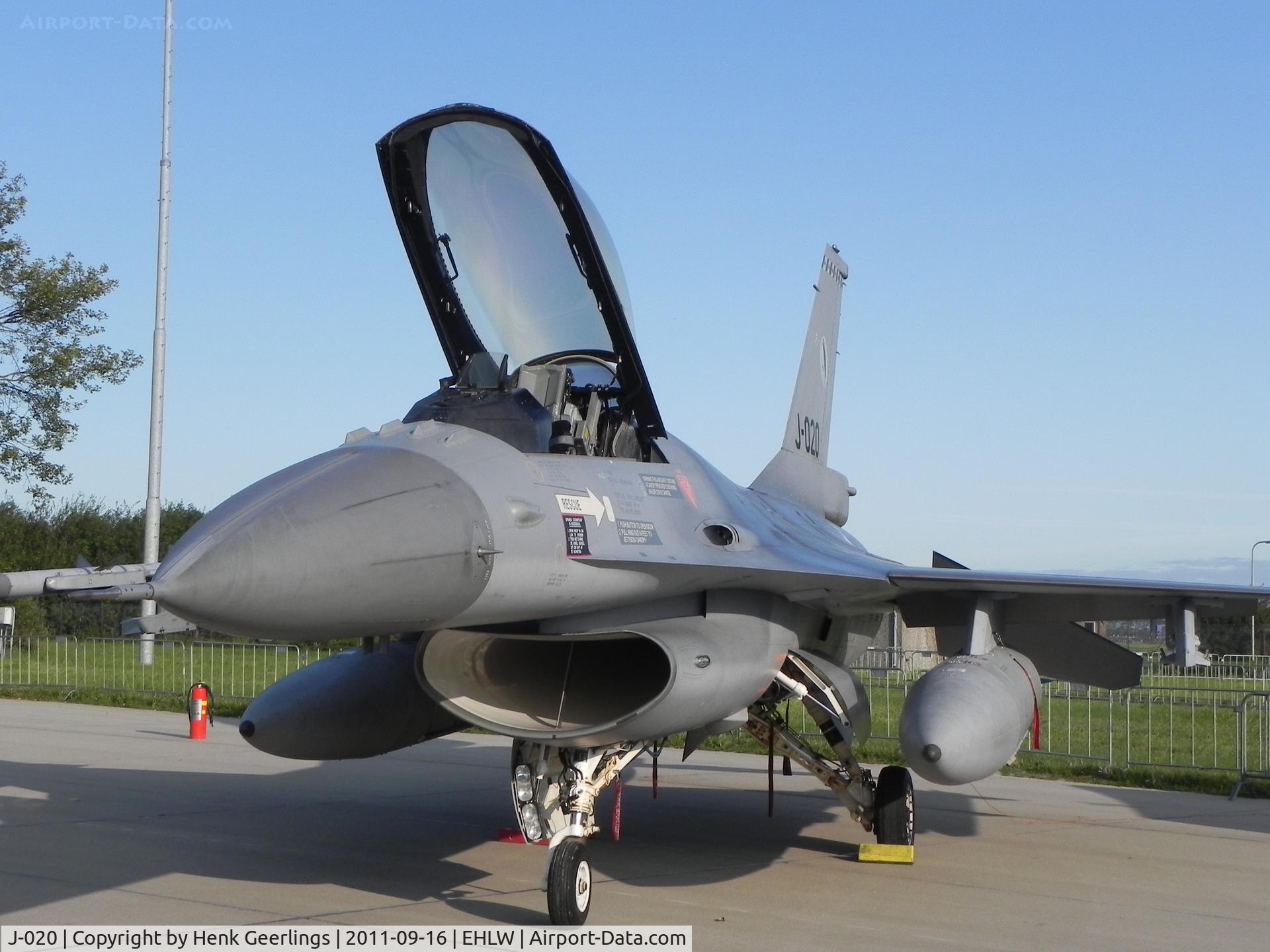 J-020, General Dynamics F-16AM Fighting Falcon C/N 6D-176, Dutch AF ,  Dutch Air Force Open Day at Leeuwarden AFB