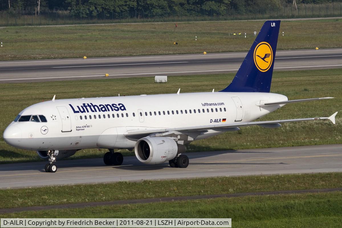 D-AILR, 1997 Airbus A319-114 C/N 723, taxying to the gate