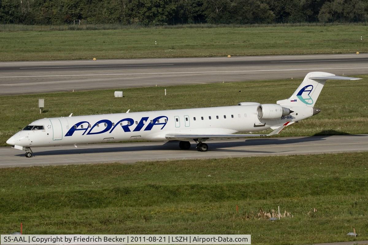 S5-AAL, 2007 Bombardier CRJ-900LR (CL-600-2D24) C/N 15129, taxying to the gate