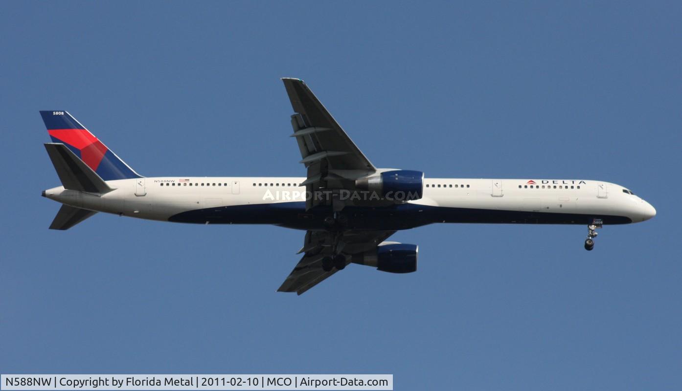 N588NW, 2003 Boeing 757-351 C/N 32988, Delta 757-300
