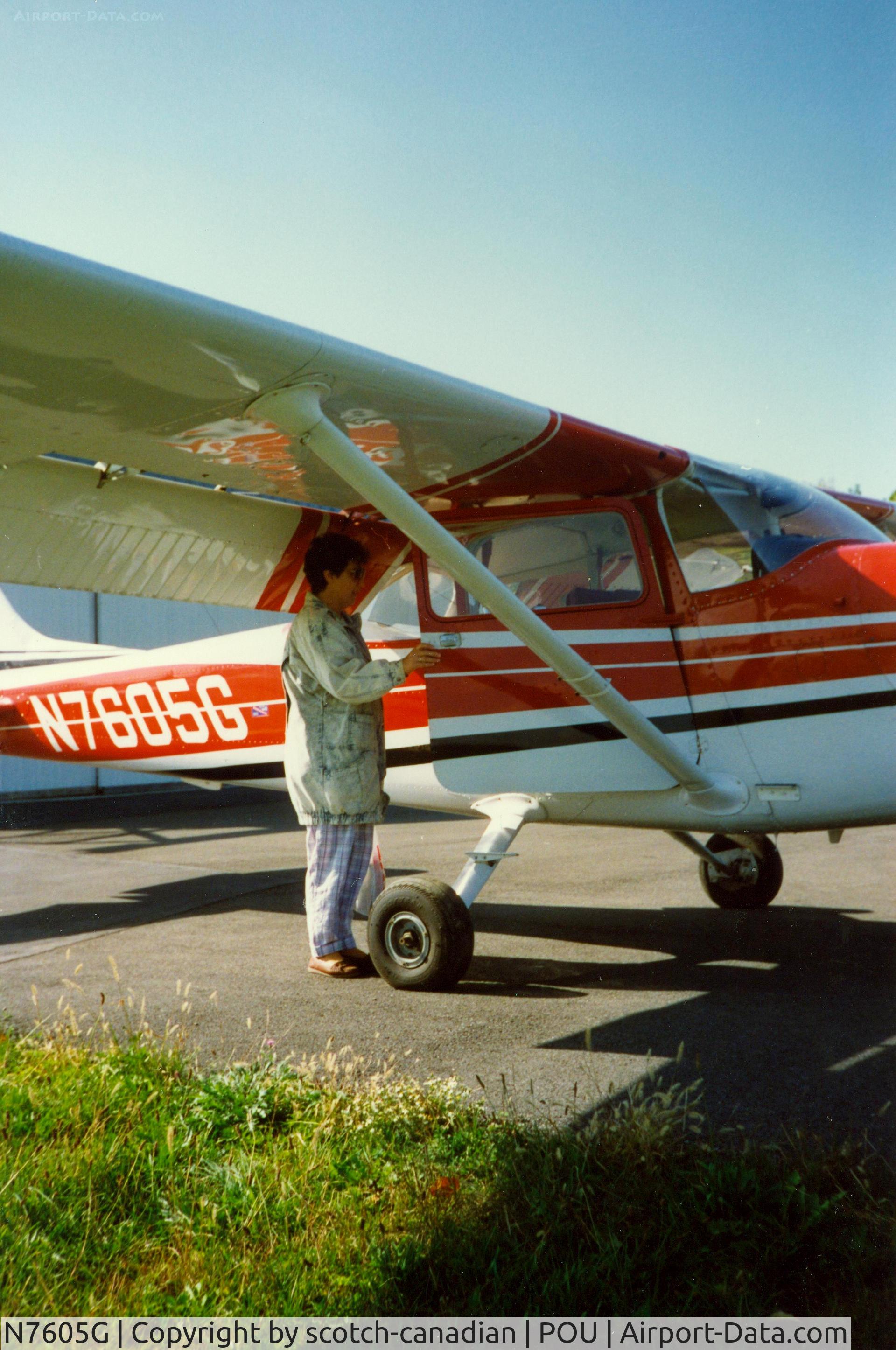 N7605G, 1970 Cessna 172L C/N 17259305, 1970 Cessna 172L N7605G at Dutchess County Airport, Poughkeepsie, NY - October 1991