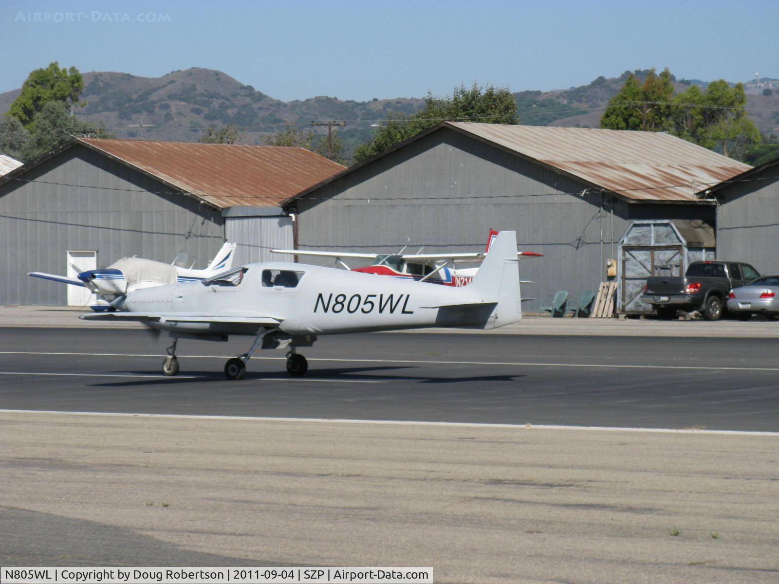 N805W, Cessna 152 C/N 15280190, 2011 Dierenfield DIERENFIELD SPECIAL WHITE LIGHTNING, Continental IO-360 200 Hp, Rare model, takeoff roll Rwy 22
