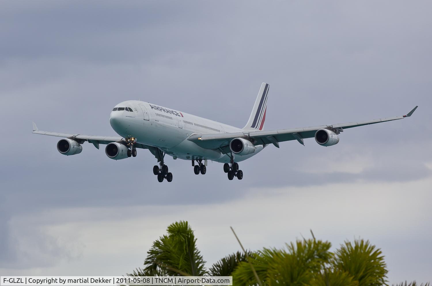F-GLZL, 1998 Airbus A340-313X C/N 210, landing