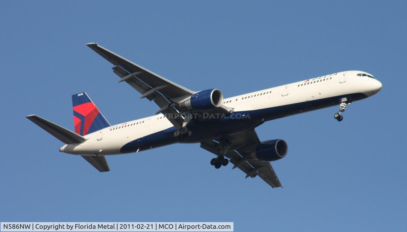 N586NW, 2002 Boeing 757-351 C/N 32987, Delta 757-300