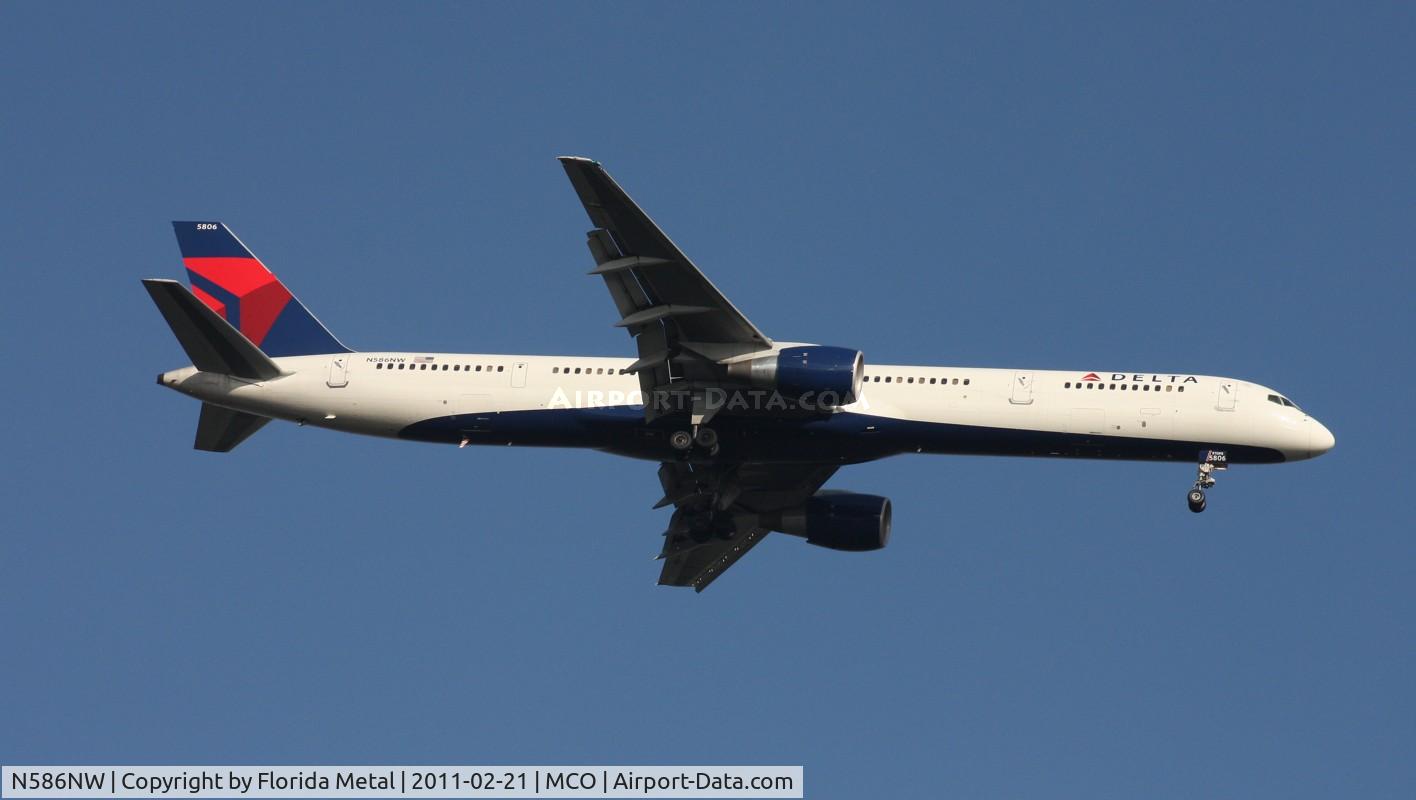 N586NW, 2002 Boeing 757-351 C/N 32987, Delta 757-300