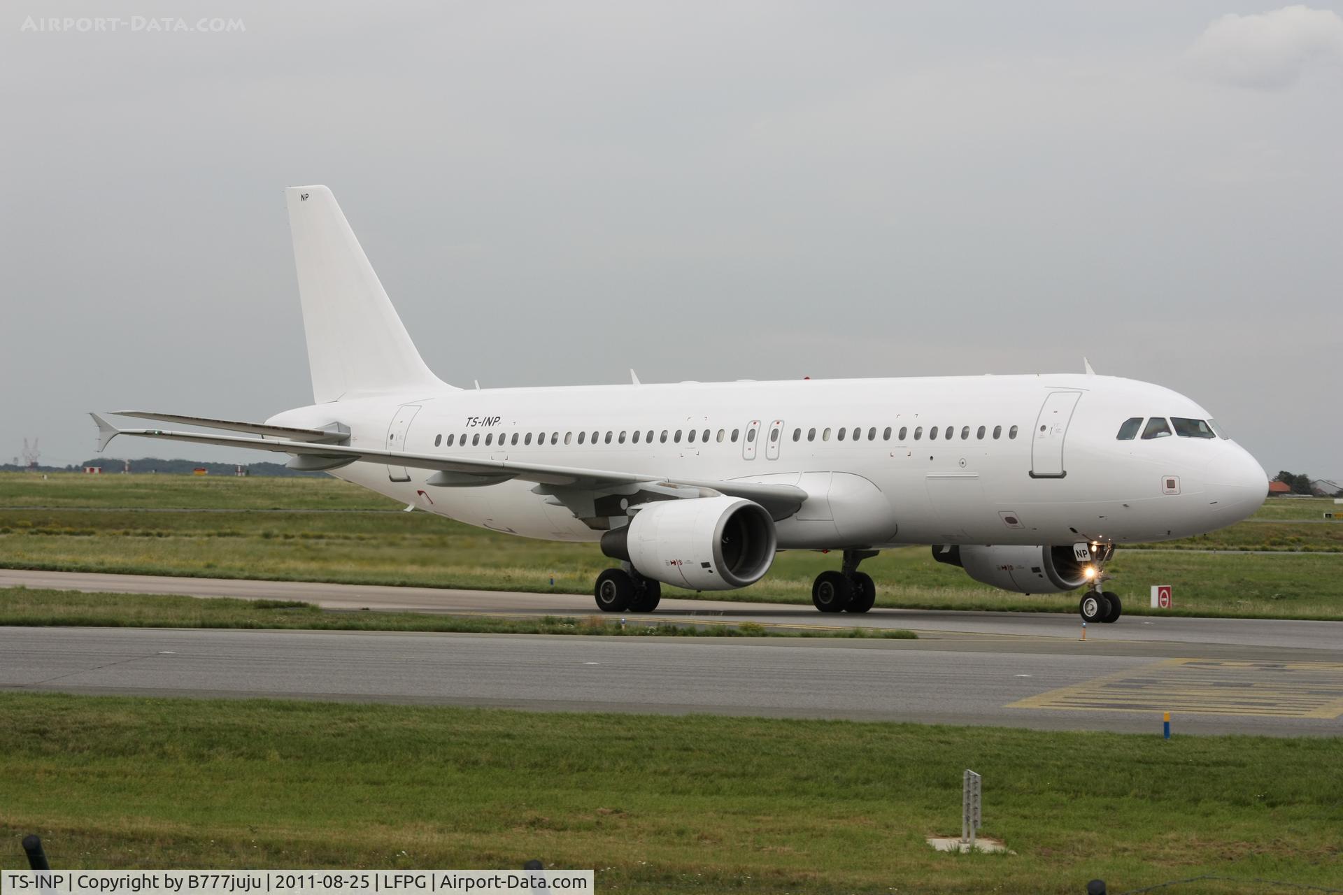 TS-INP, 2001 Airbus A320-214 C/N 1597, on transit at CDG