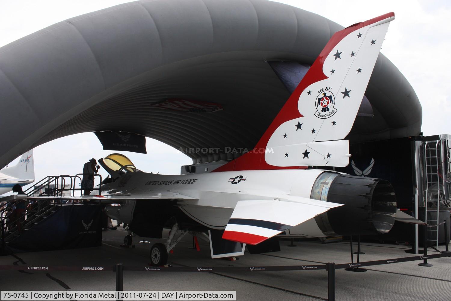 75-0745, 1977 General Dynamics YF-16A Fighting Falcon C/N 61-1, F-16A recruiting exhibit - first shots of it in T-birds colors