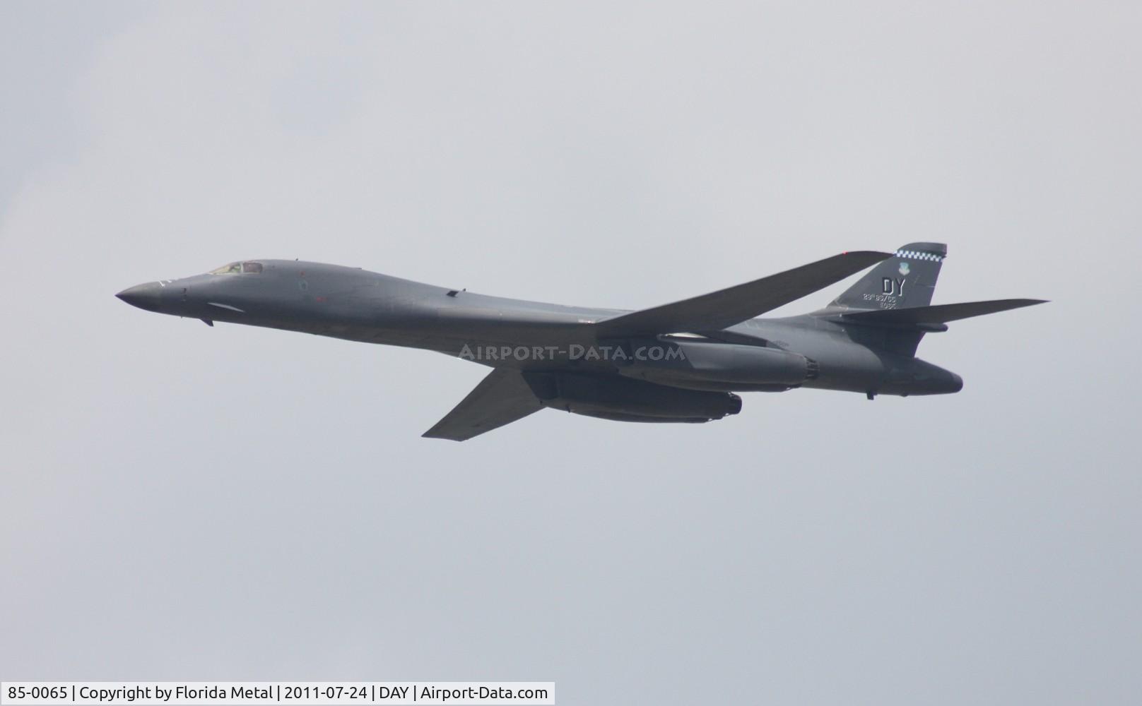 85-0065, 1985 Rockwell B-1B Lancer C/N 25, B-1 first pass