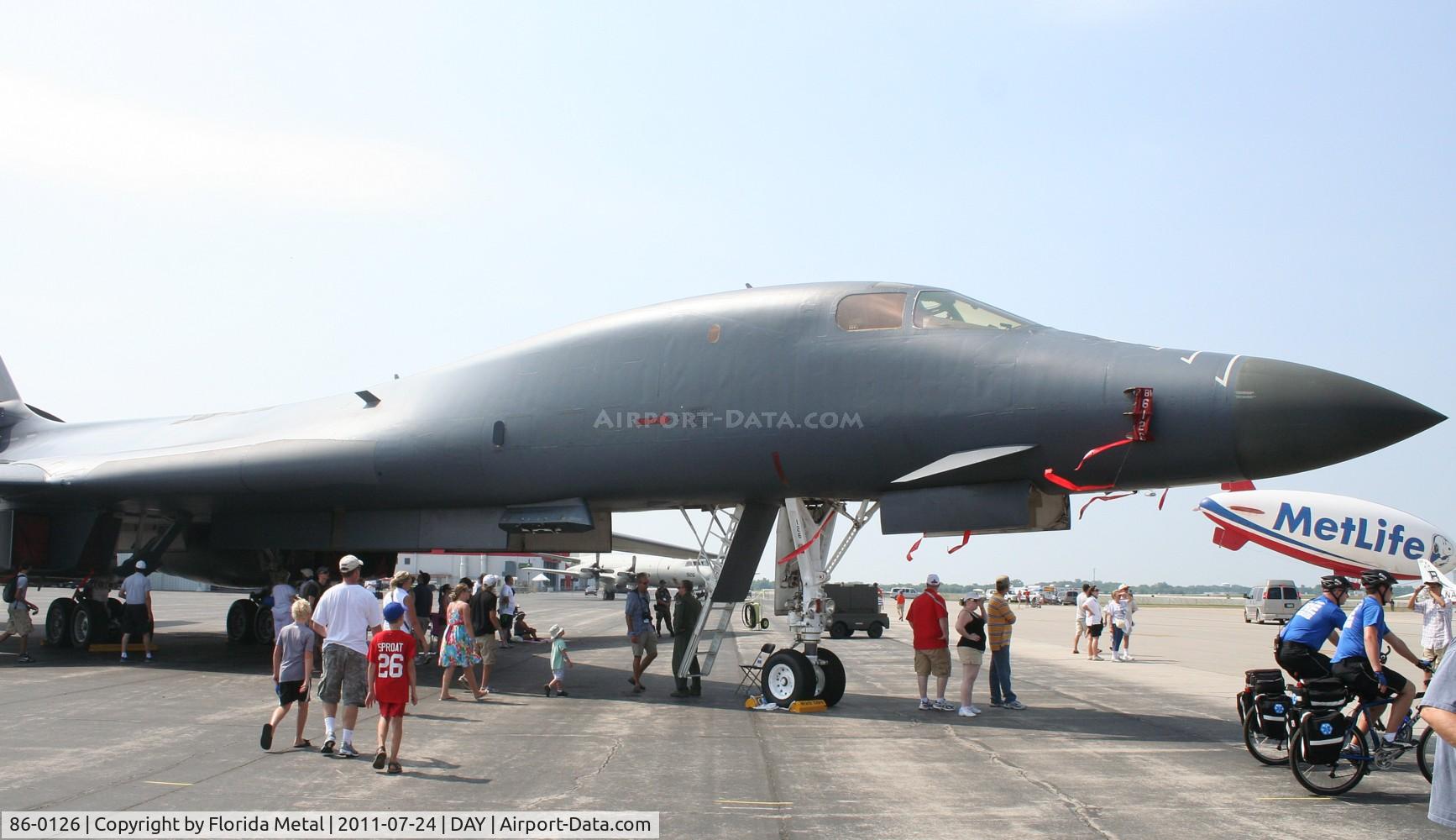 86-0126, 1986 Rockwell B-1B Lancer C/N 86, B-1 on static display