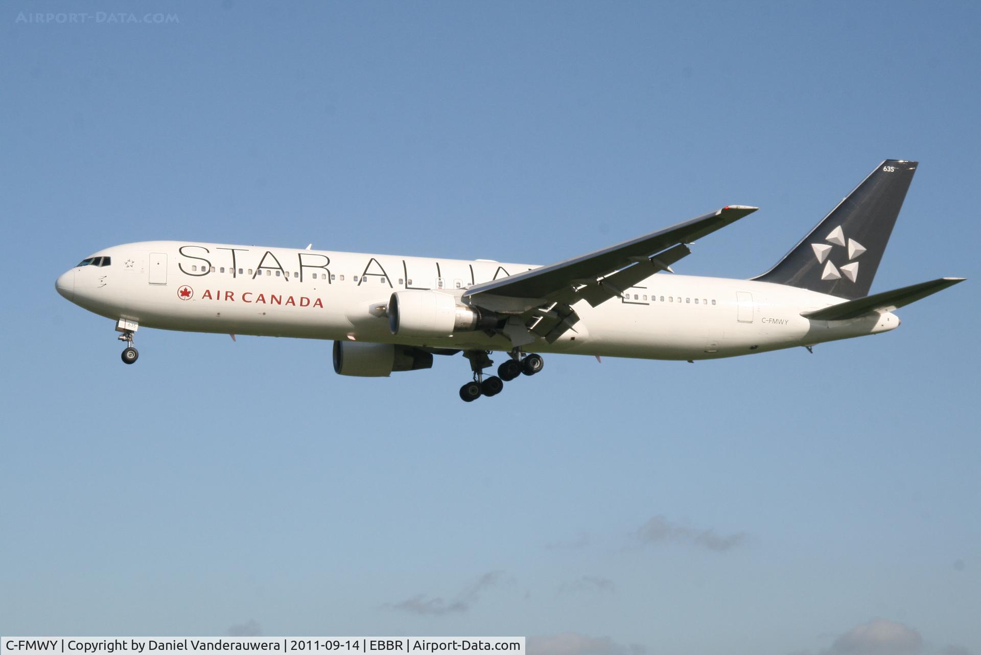C-FMWY, 1996 Boeing 767-333 C/N 25587, Arrival of flight AC832 to RWY 25L