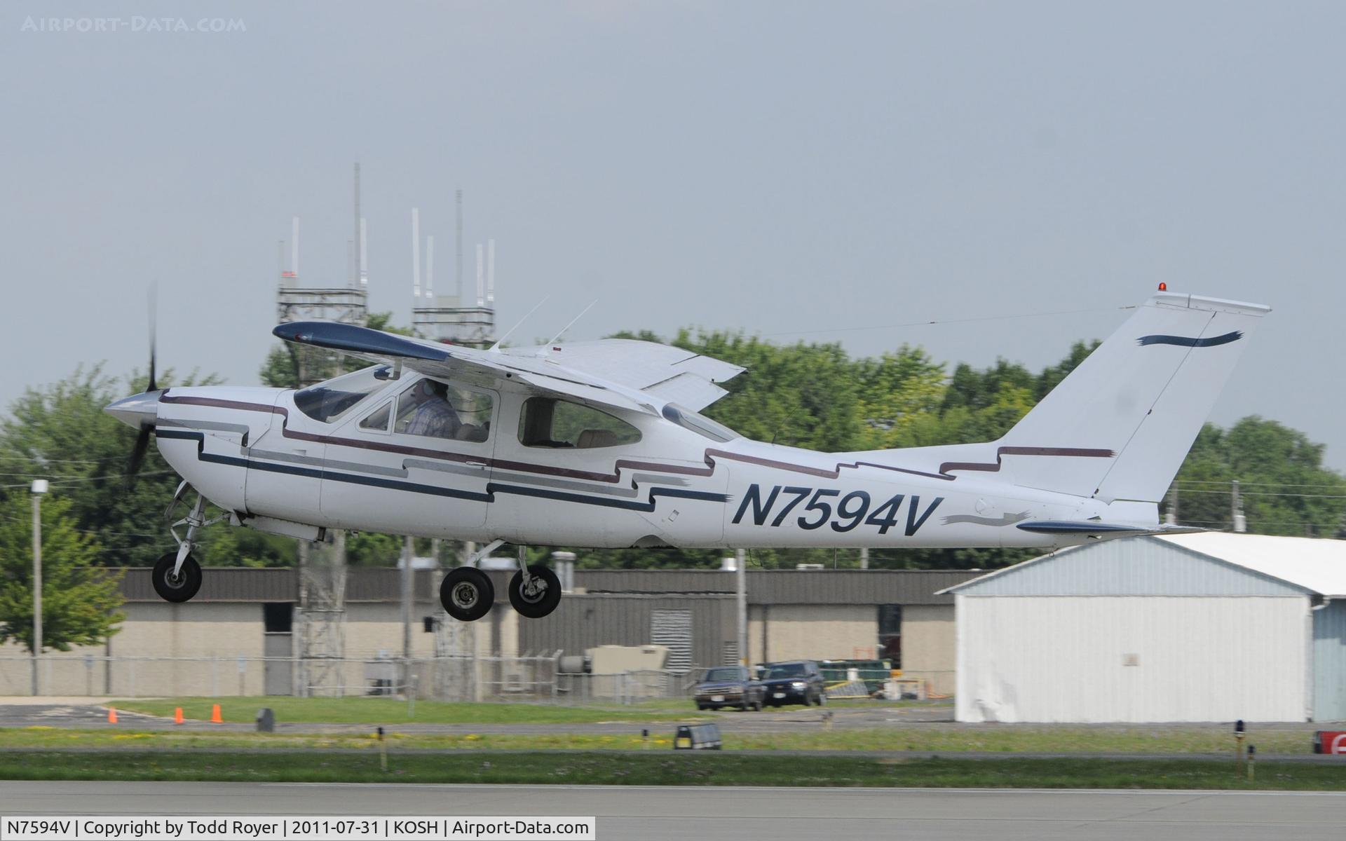 N7594V, 1976 Cessna 177RG Cardinal C/N 177RG0885, AIRVENTURE 2011