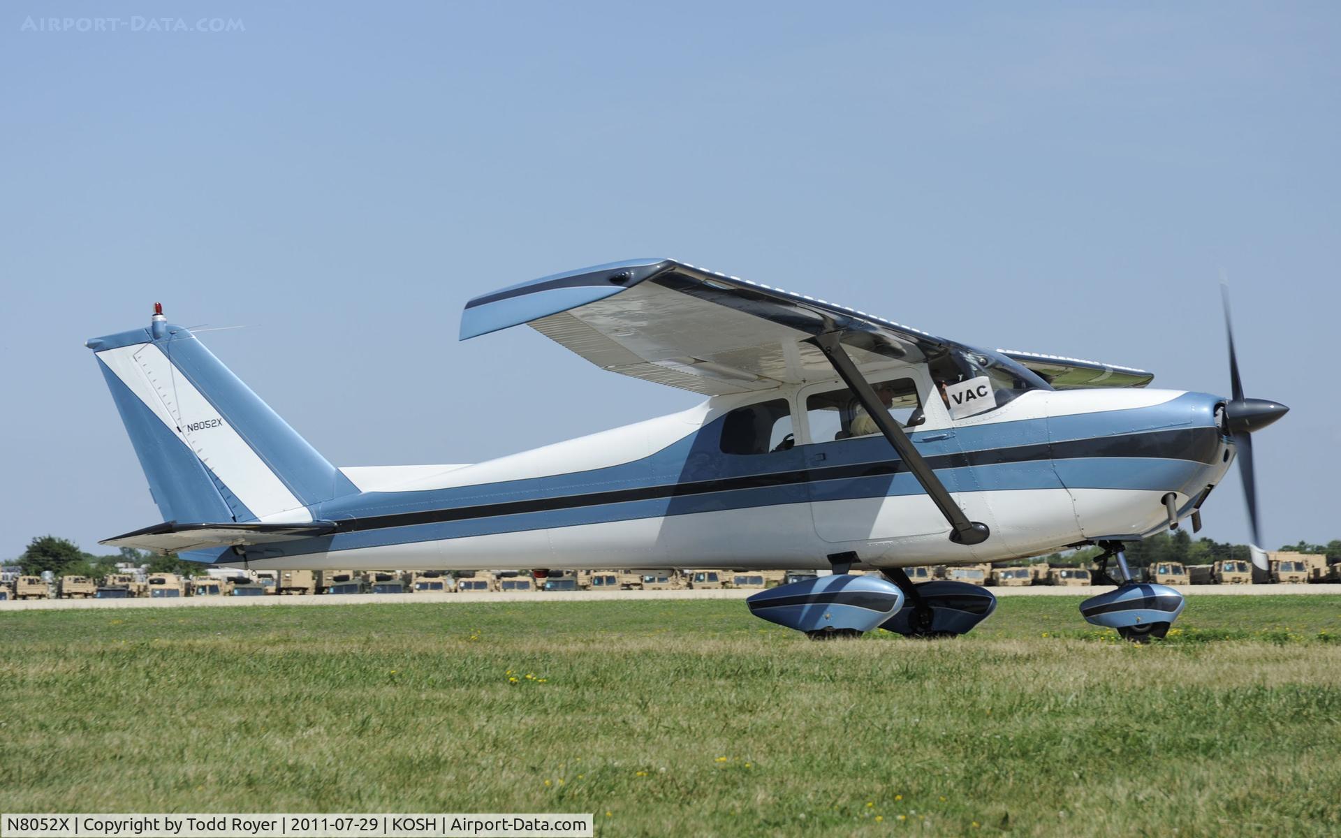 N8052X, 1961 Cessna 172B C/N 17248552, AIRVENTURE 2011