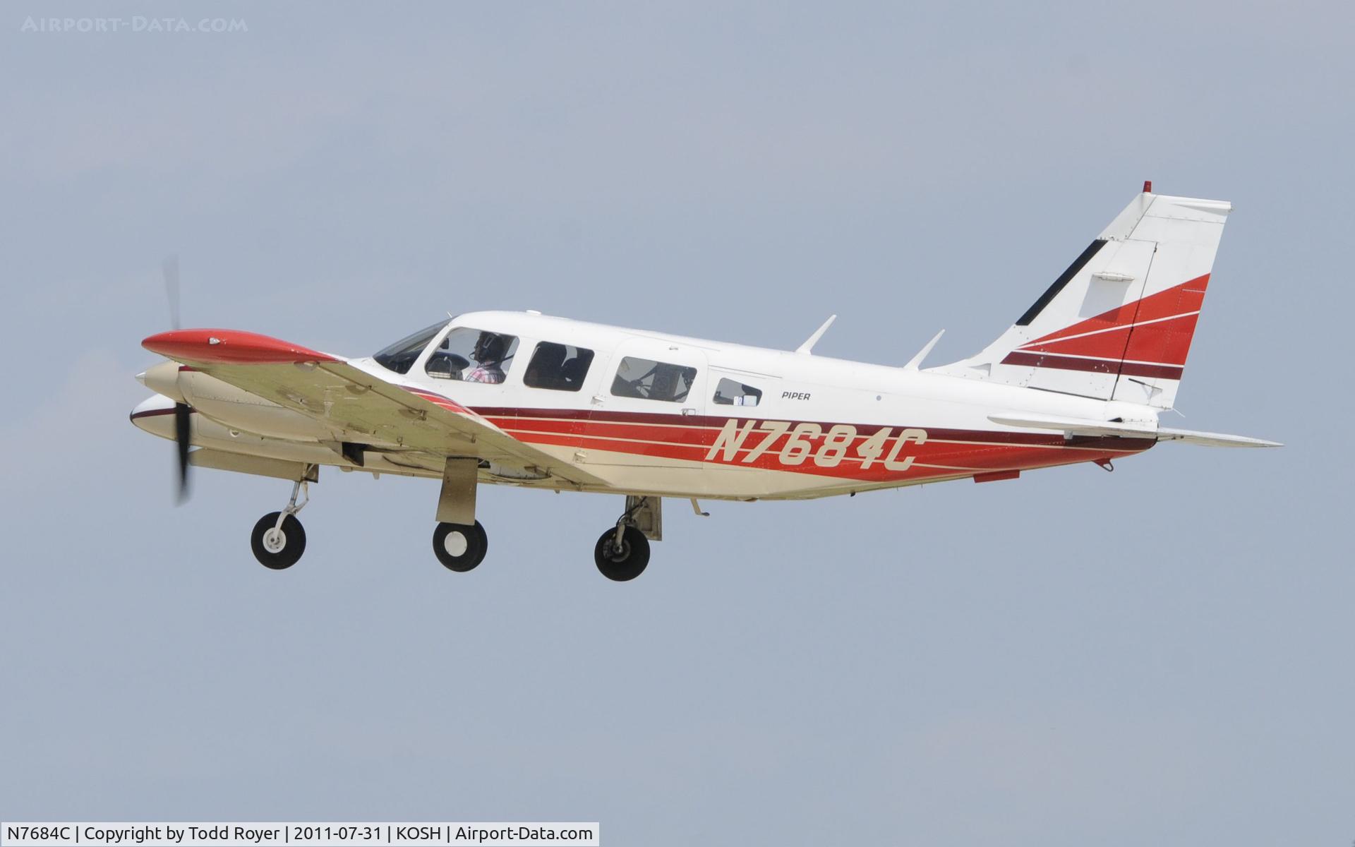 N7684C, 1976 Piper PA-34-200T Seneca II C/N 34-7570260, AIRVENTURE 2011