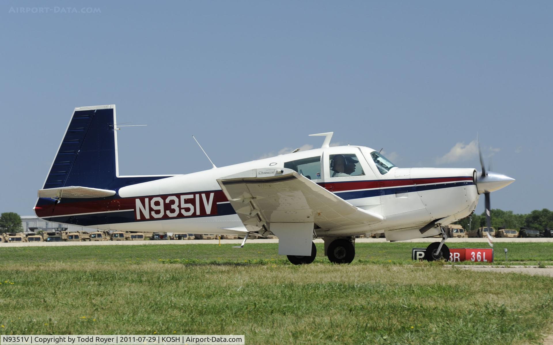 N9351V, 1969 Mooney M20E C/N 700008, AIRVENUTRE 2011