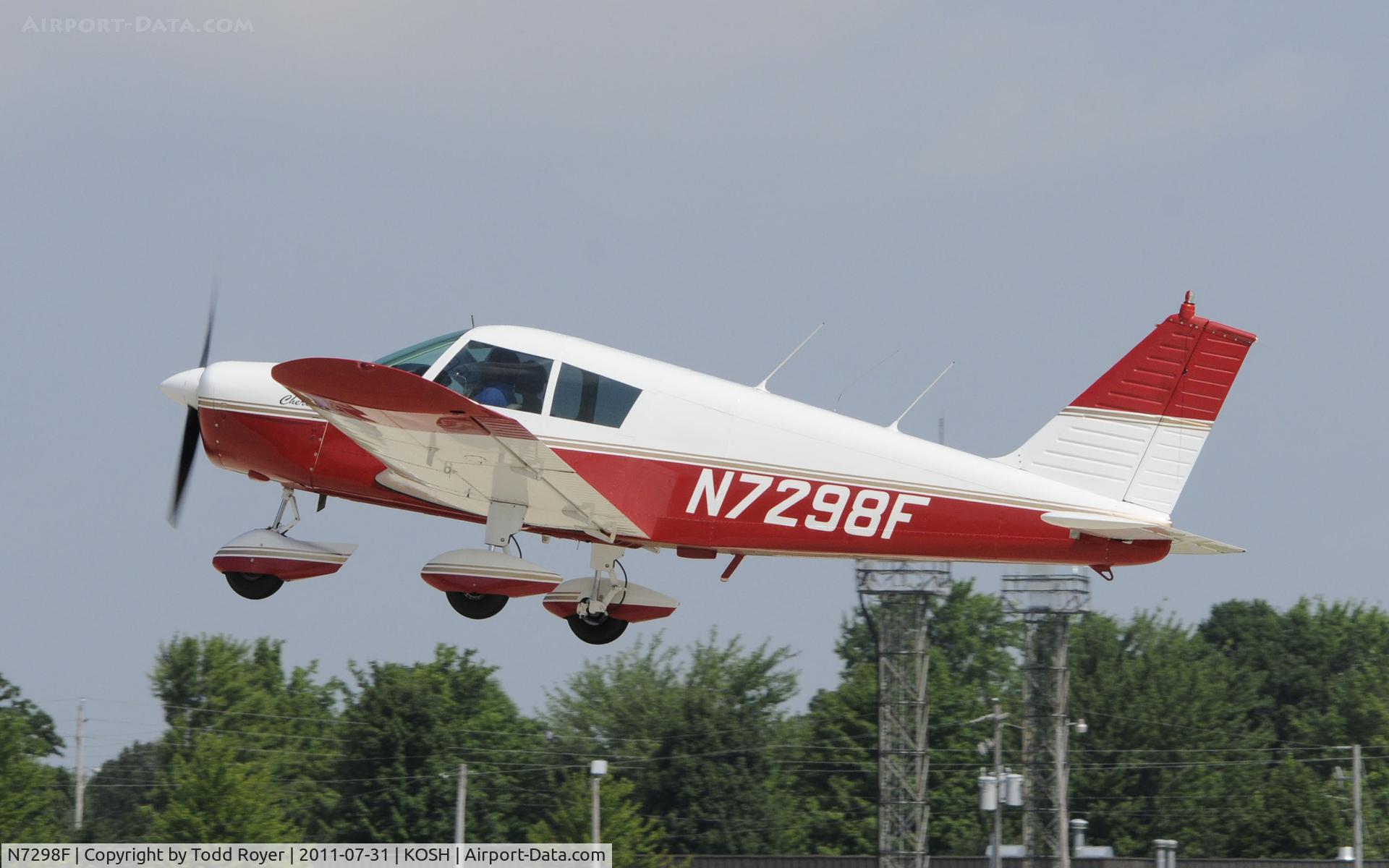 N7298F, 1969 Piper PA-28-140 Cherokee C/N 28-25212, AIRVENTURE 2011