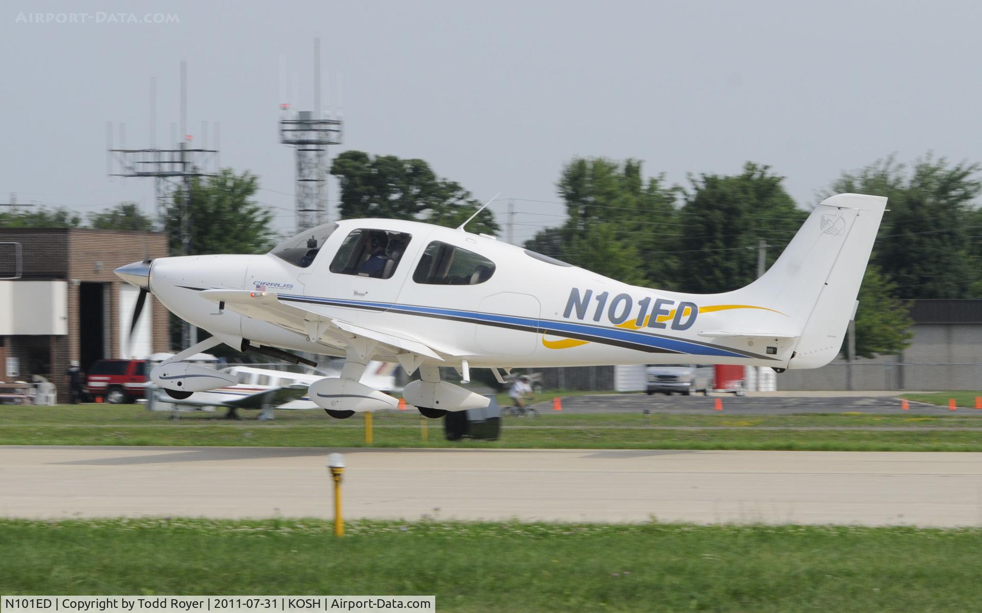 N101ED, 2000 Cirrus SR20 C/N 1093, AIRVENTURE 2011
