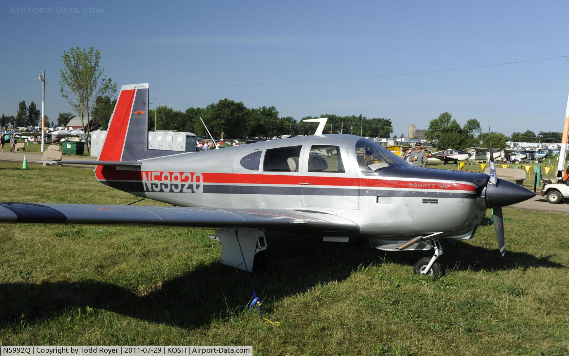 N5992Q, 1965 Mooney M20C Ranger C/N 3216, AIRVENTURE 2011