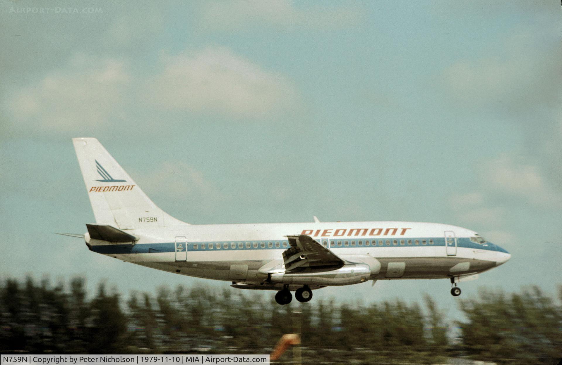 N759N, 1969 Boeing 737-222 C/N 19954, Boeing 737-222 of Piedmont Air Lines landing at Miami in November 1979.